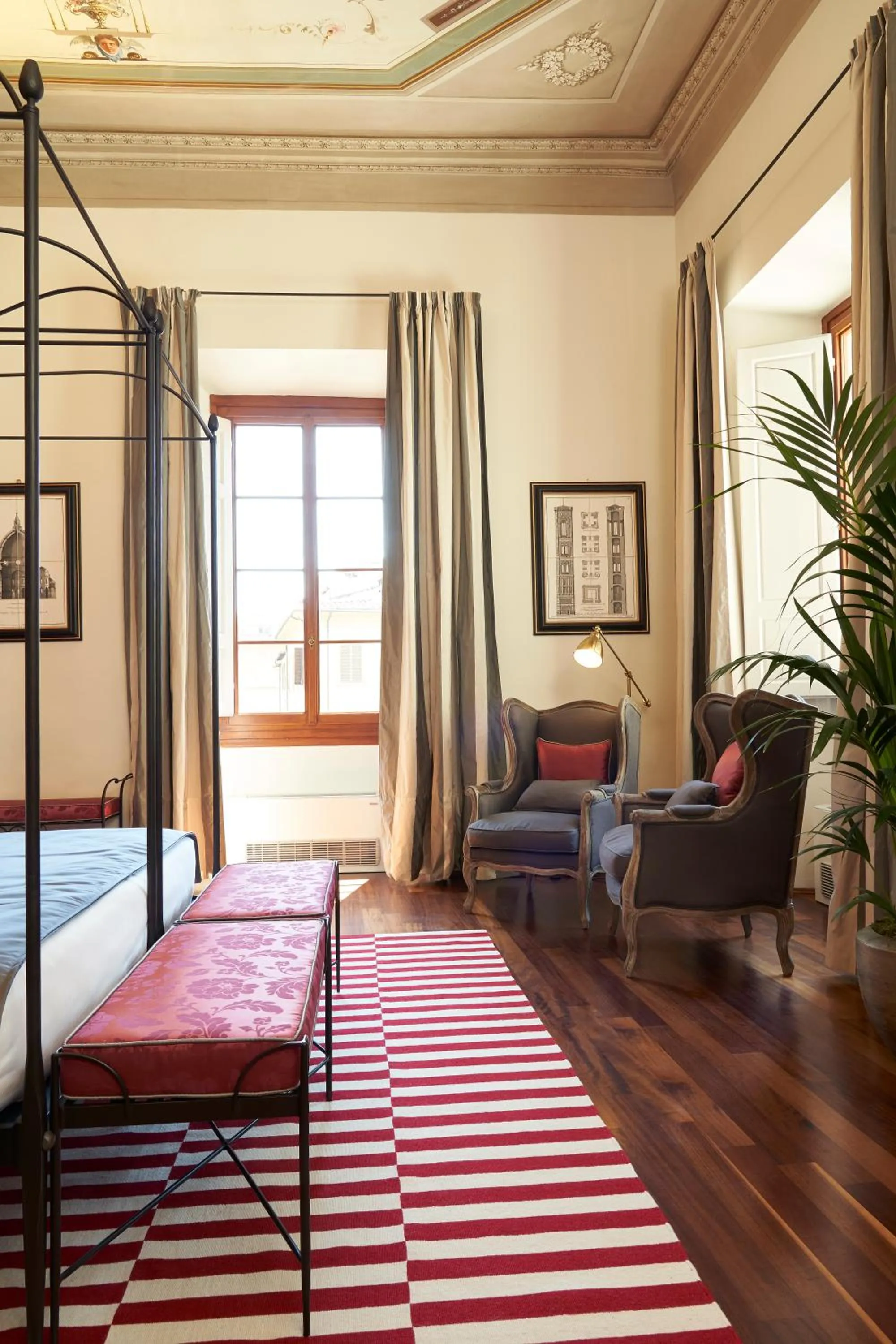 Living room, Bed in Peruzzi Urban Residences