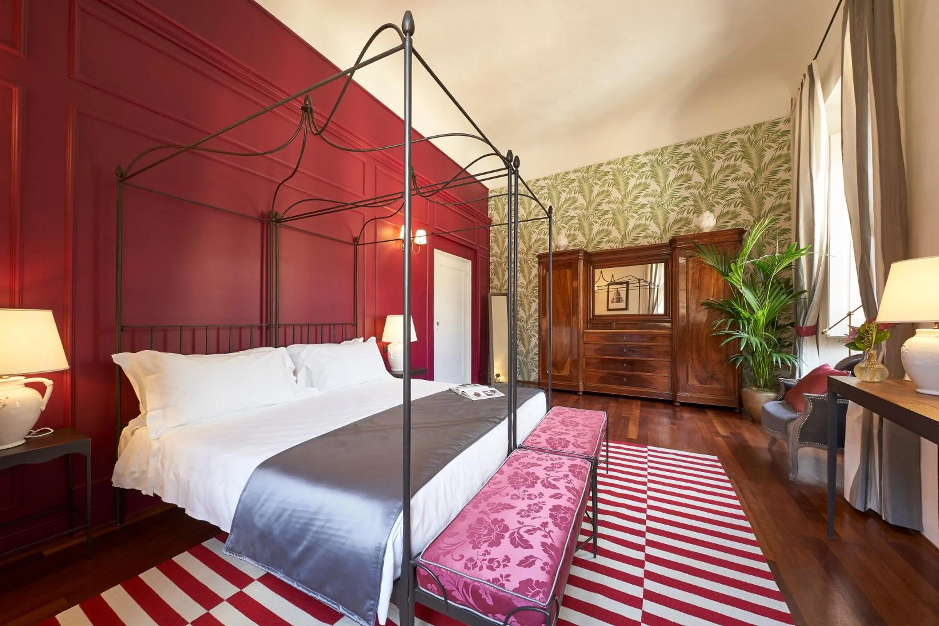 Photo of the whole room, Bed in Peruzzi Urban Residences