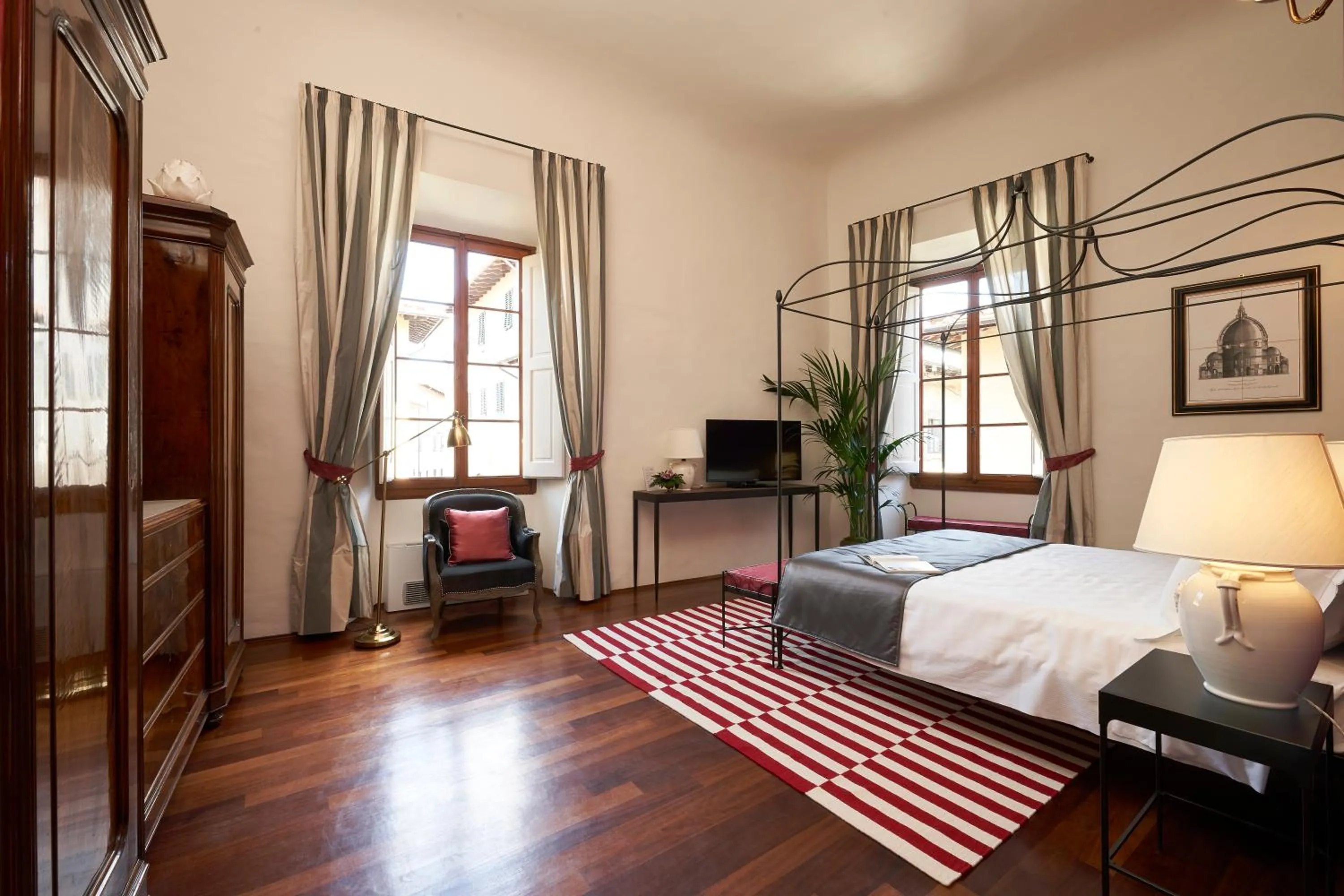 Photo of the whole room, Bed in Peruzzi Urban Residences