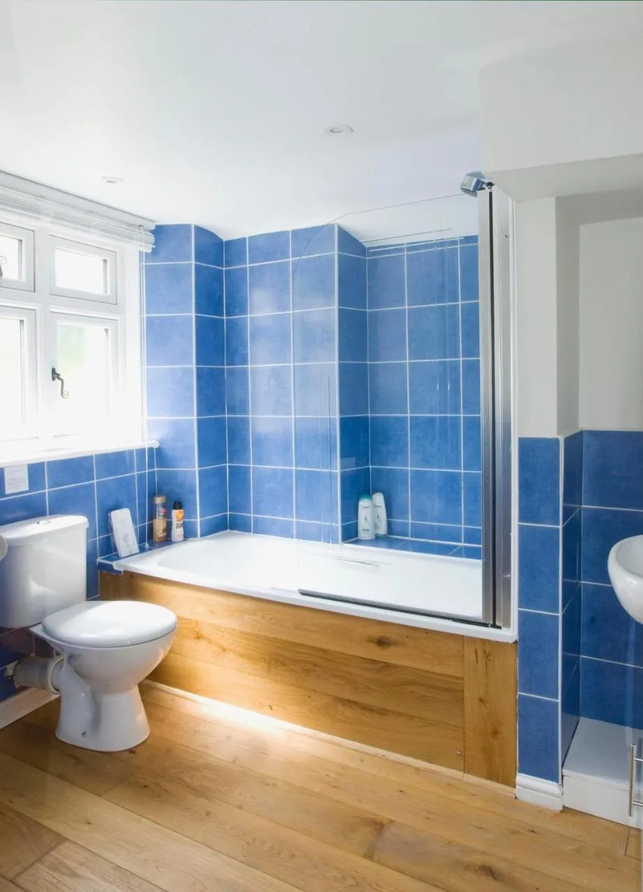 Bathroom in Hunters Lodge Inn