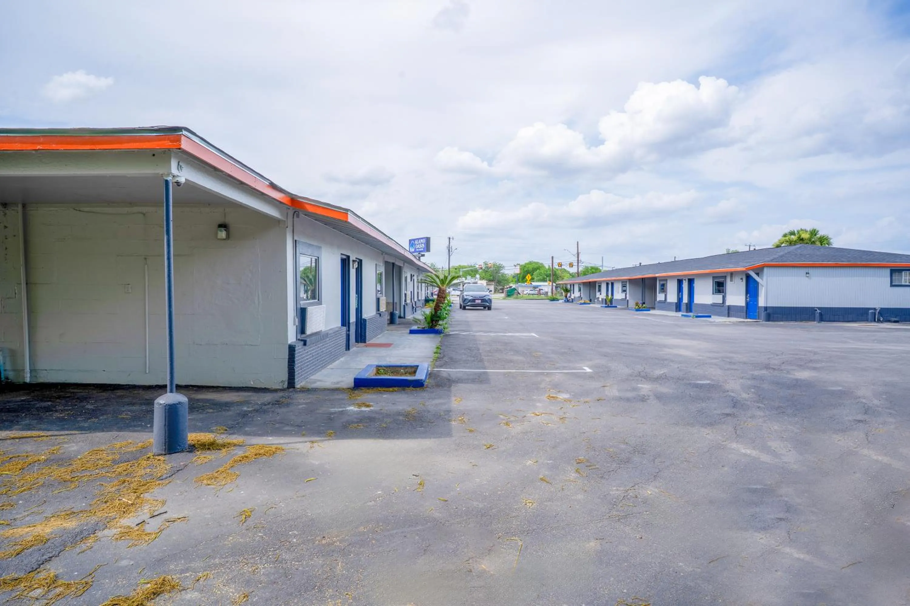 Facade/entrance in Alamo Oasis Inn and Suites By OYO San Antonio