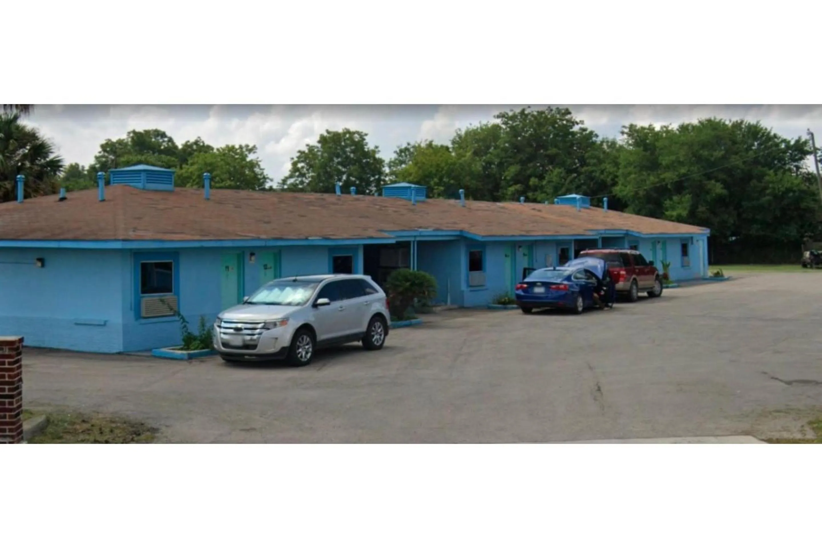 Alamo Oasis Inn and Suites By OYO San Antonio