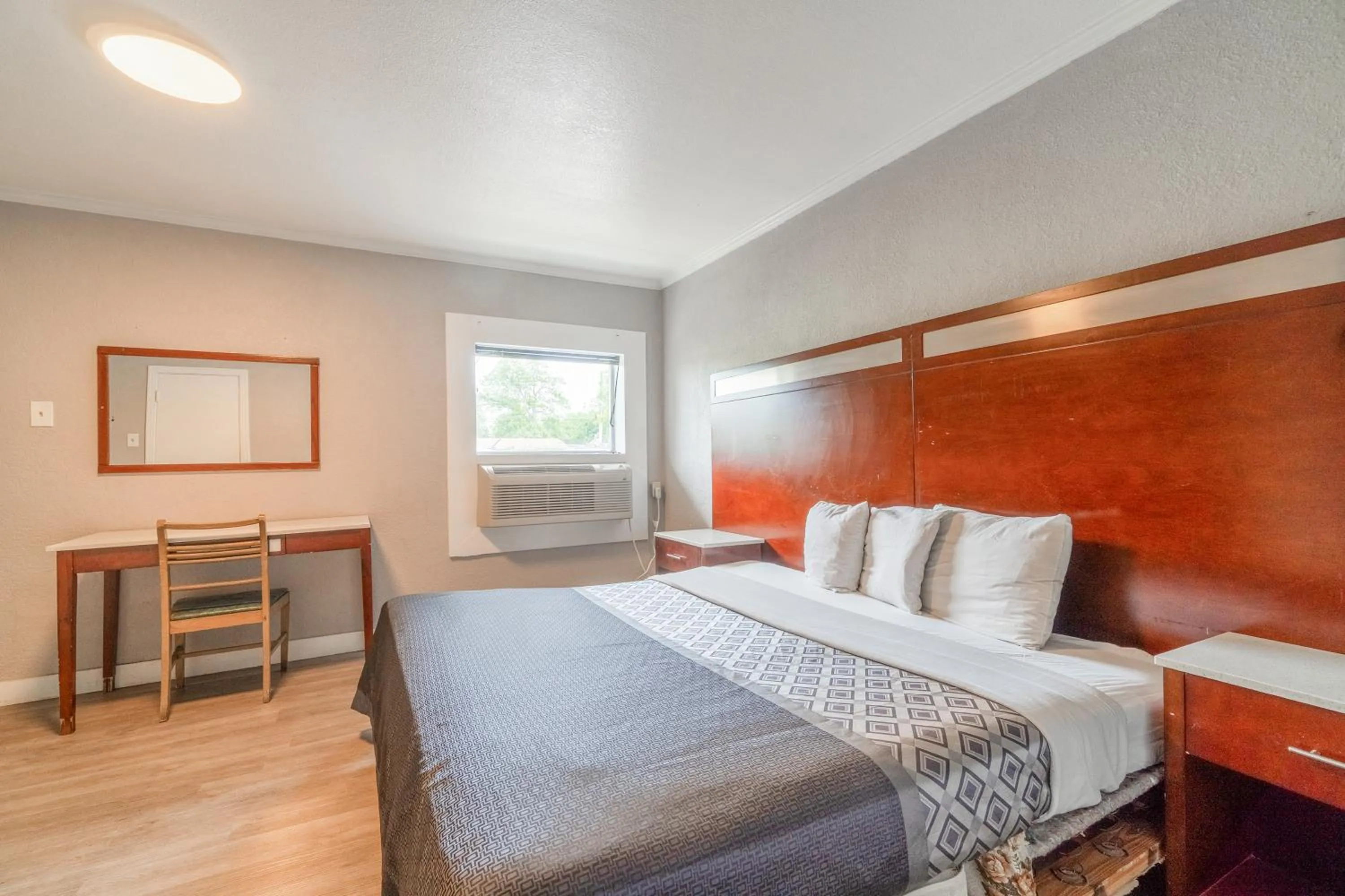 Bedroom, Bed in Alamo Oasis Inn and Suites By OYO San Antonio