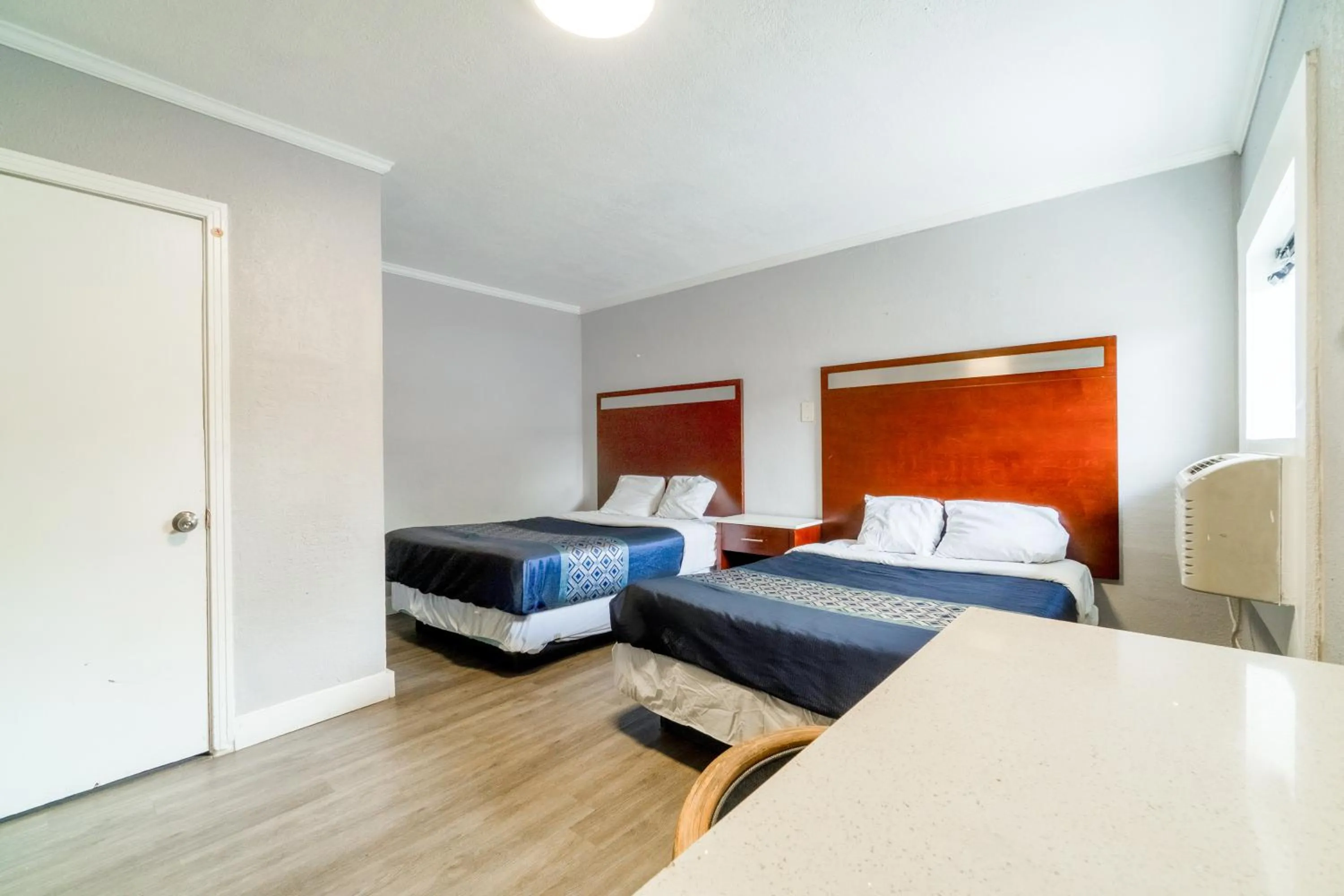 Bedroom, Bed in Alamo Oasis Inn and Suites By OYO San Antonio