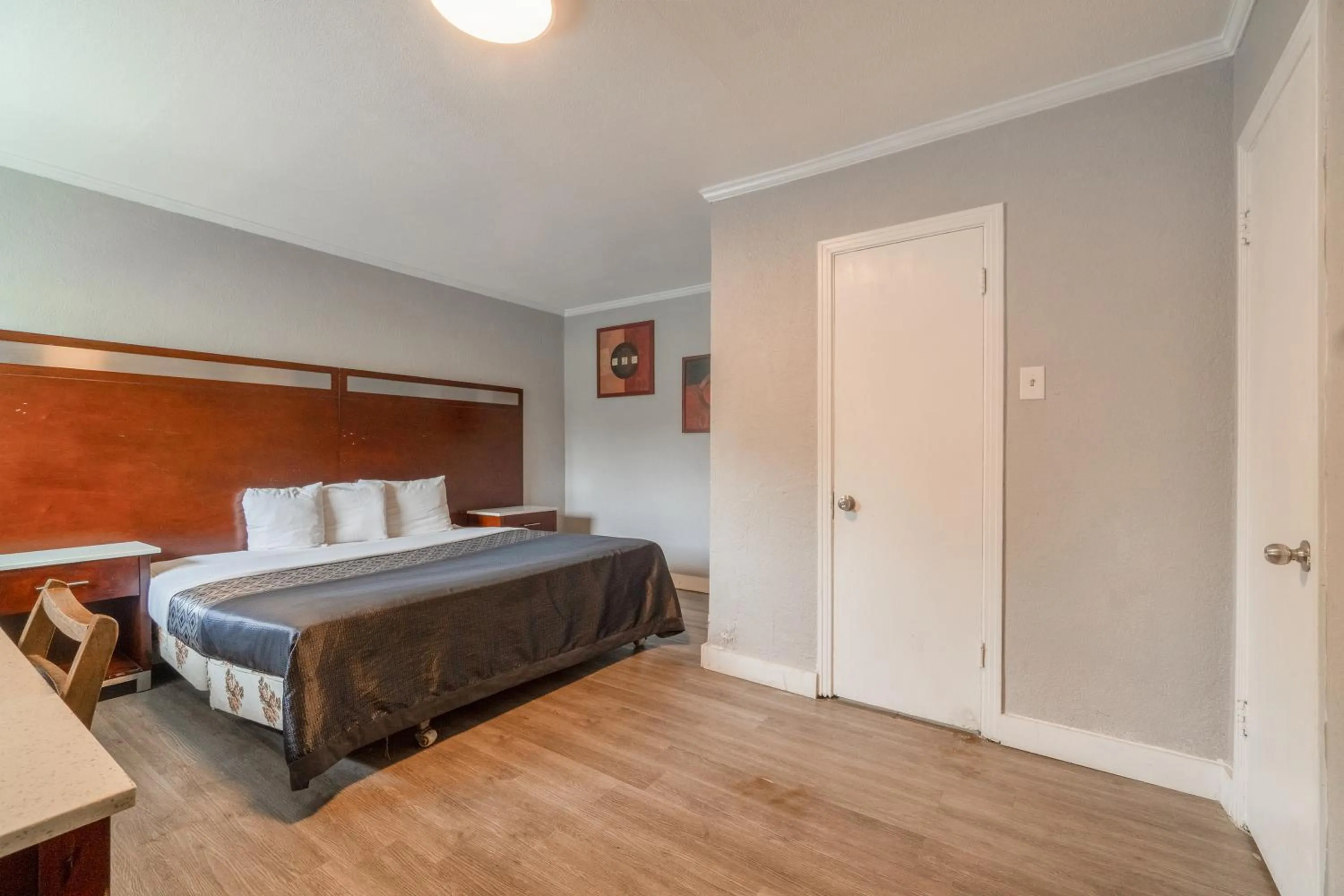 Bedroom, Bed in Alamo Oasis Inn and Suites By OYO San Antonio