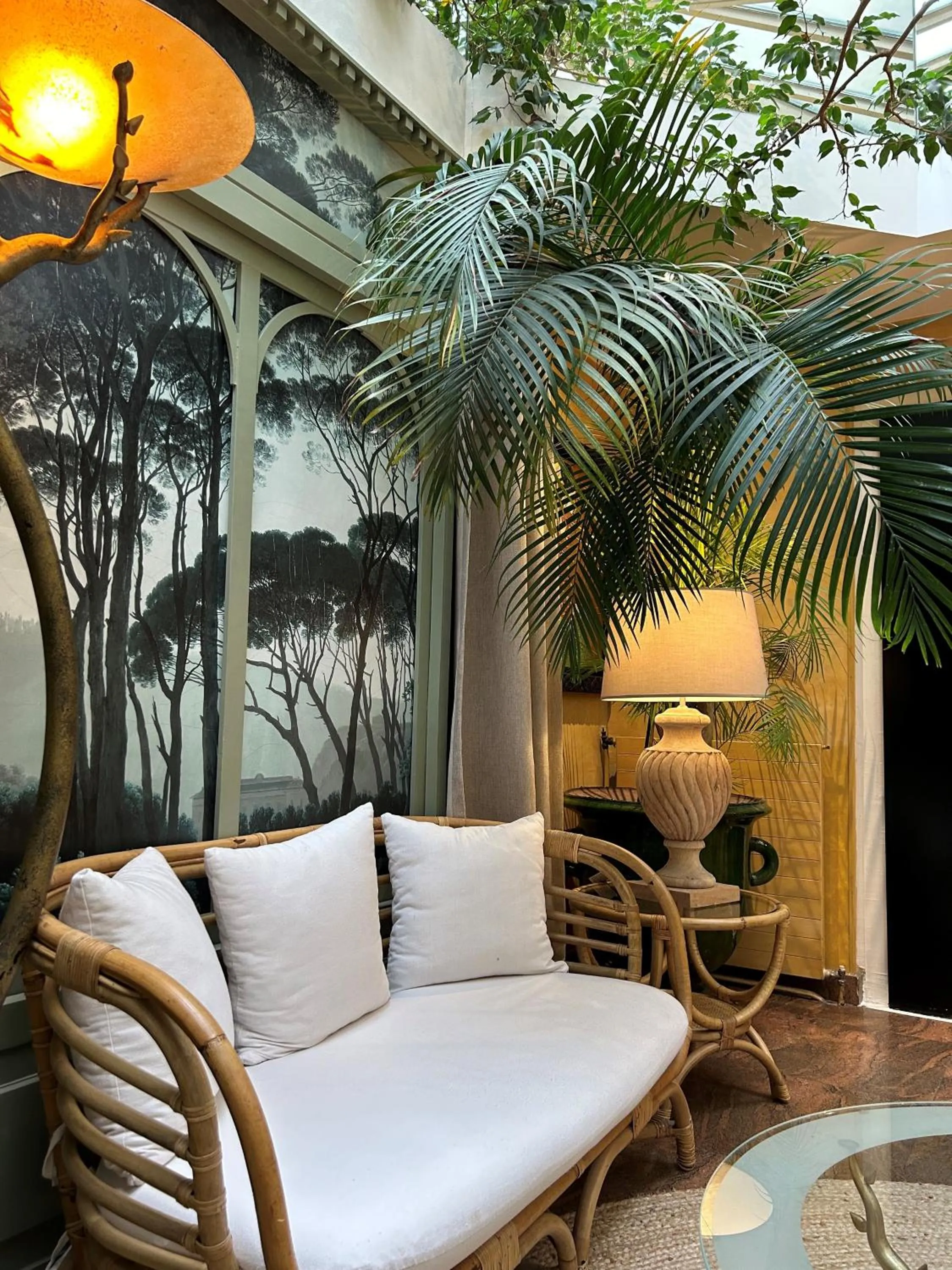 Patio in Neuilly Park Hotel