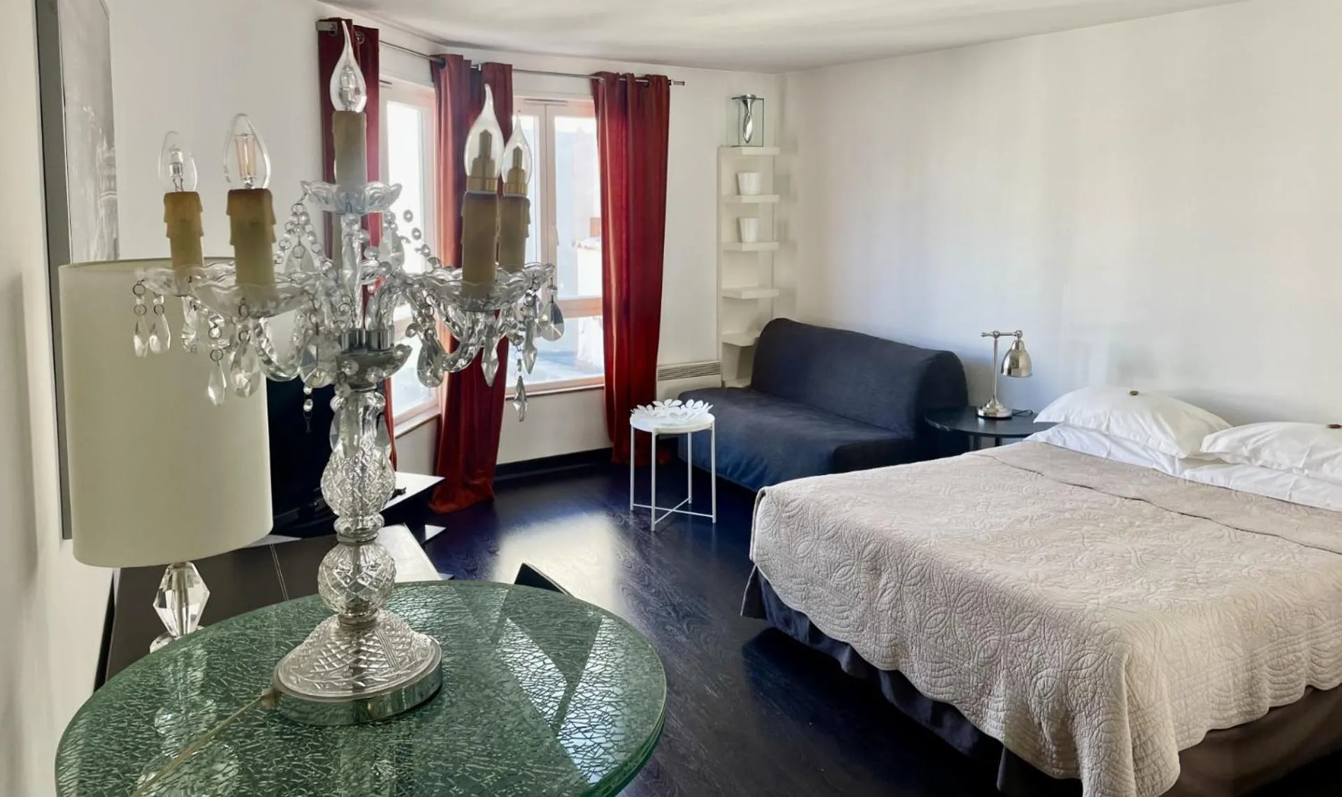 Bed in Neuilly Park Hotel