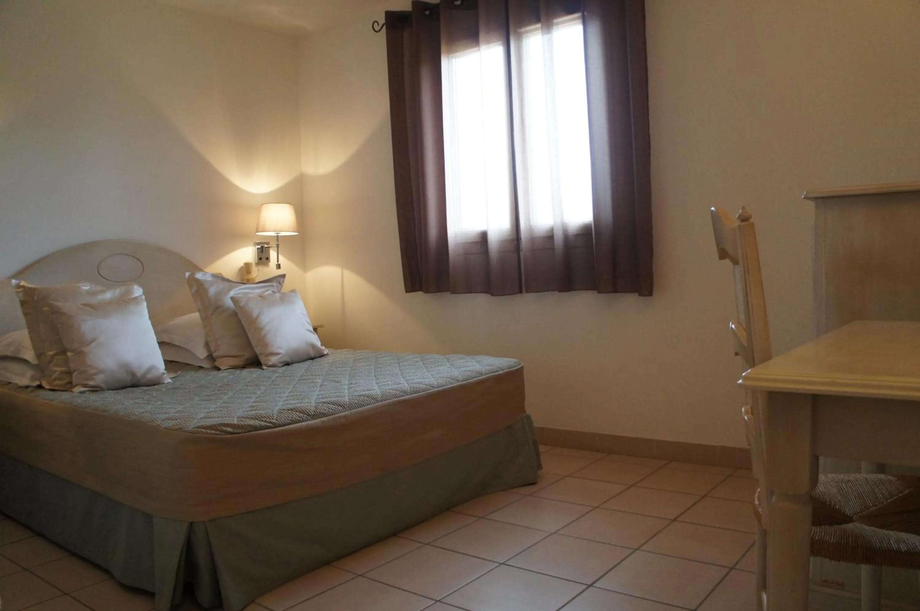 Bed in Hotel Terriciaë aux portes de Maussane les Alpilles