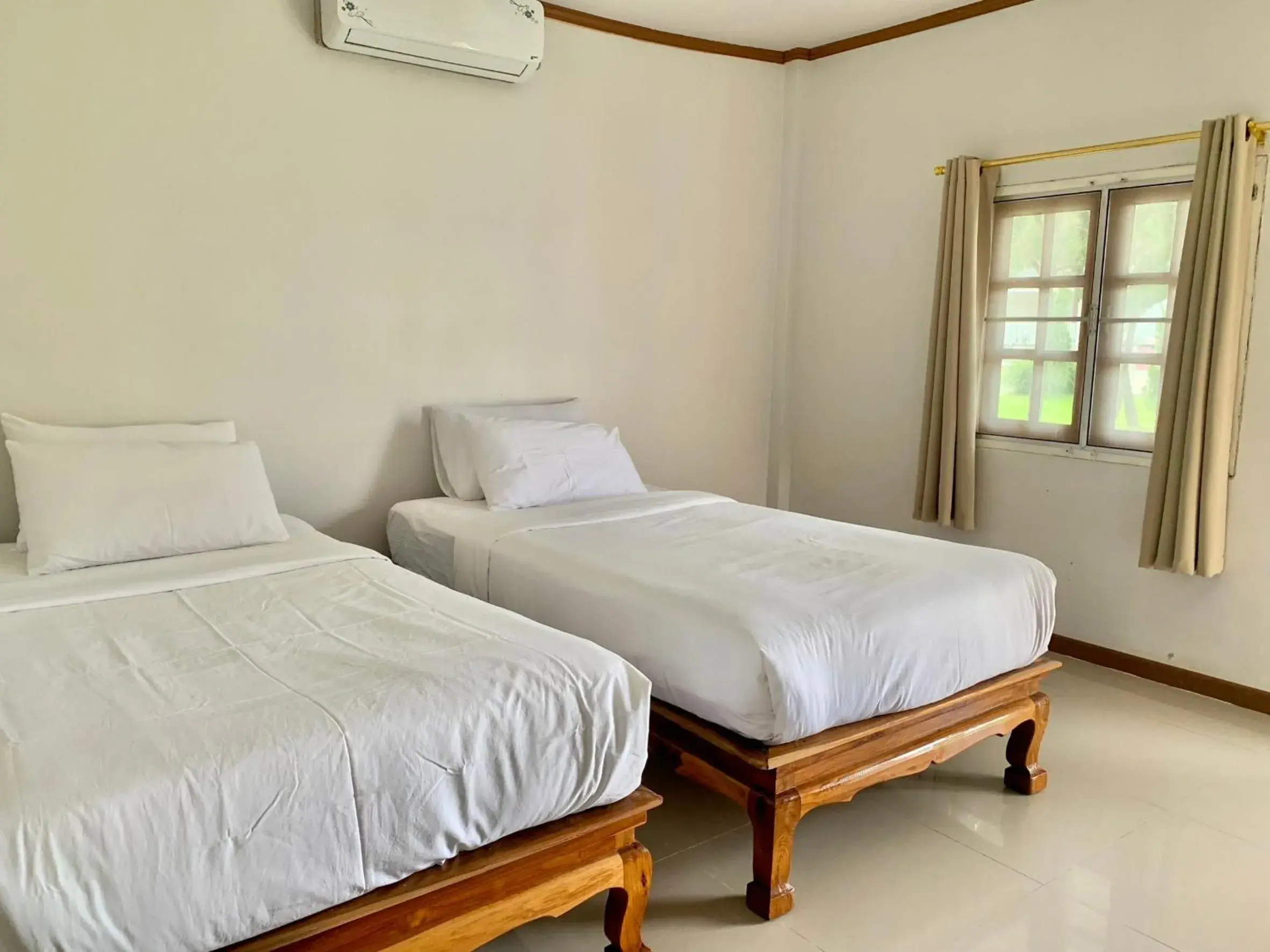 Standard Twin Room in Funwan Hotel Standard Twin Room in Funwan Hotel