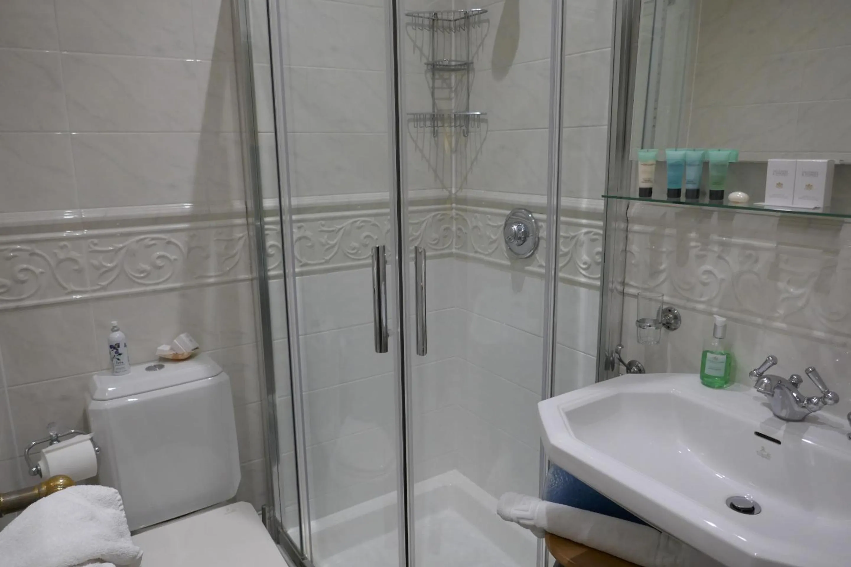 Bathroom in Kerrington House