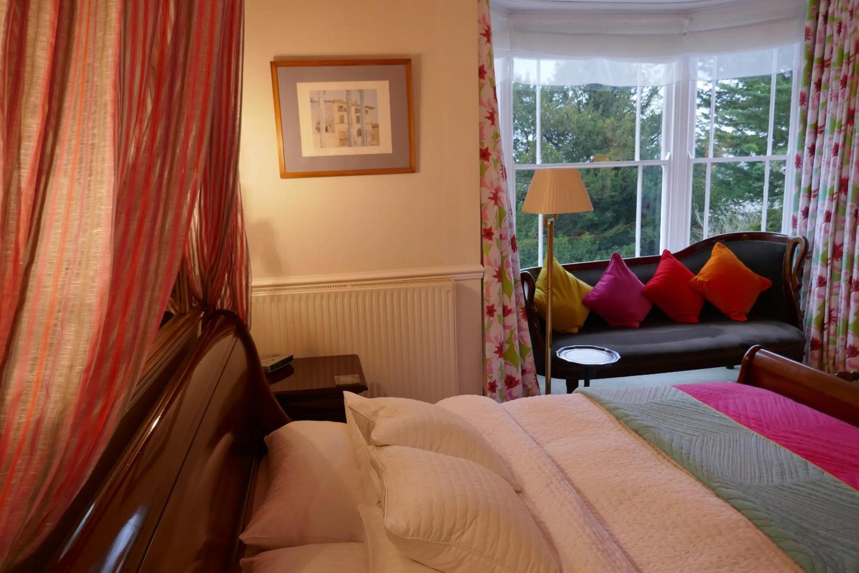 Bedroom, Bed in Kerrington House