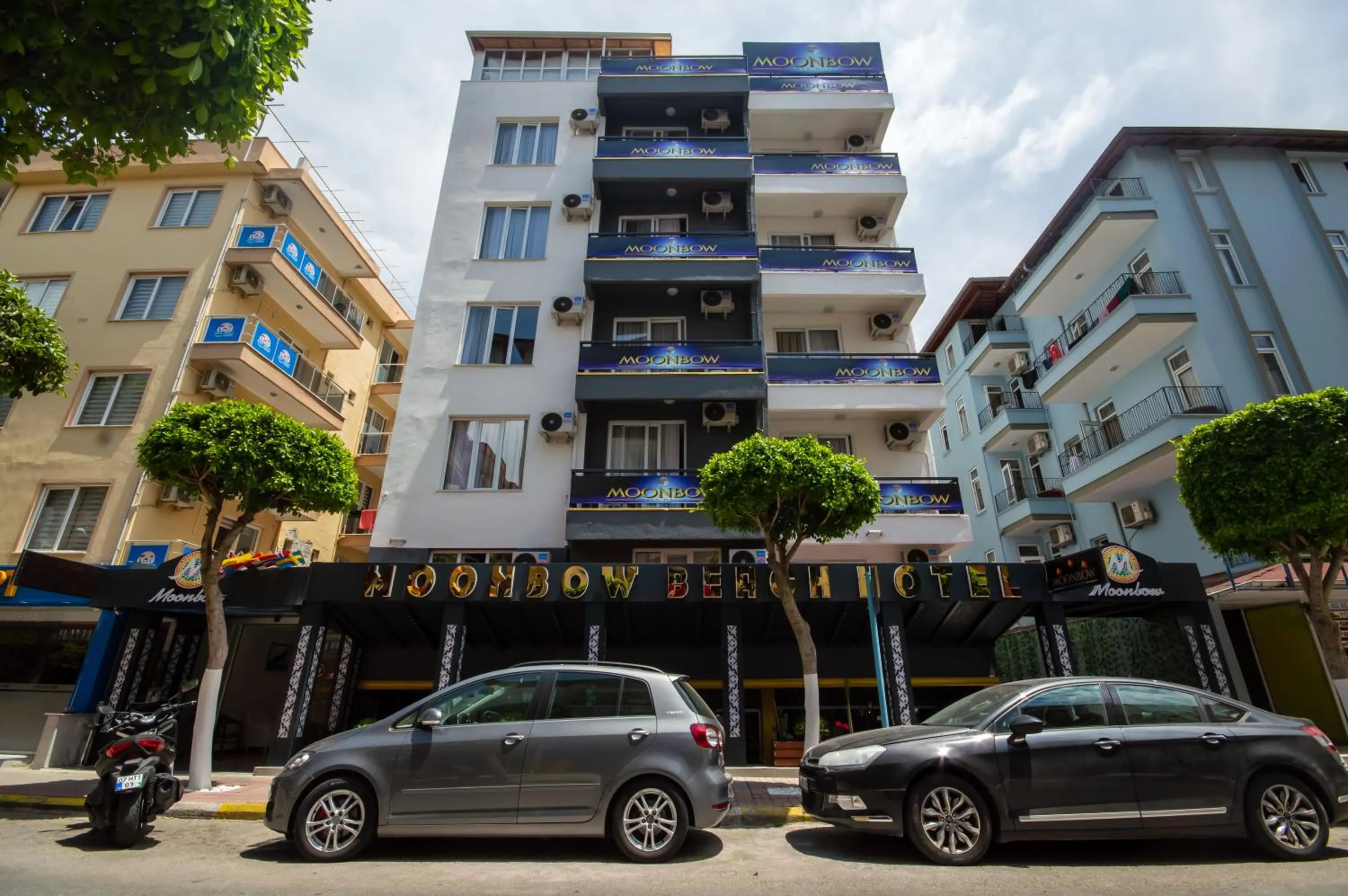 Facade/entrance in MOONBOW BEACH HOTEL