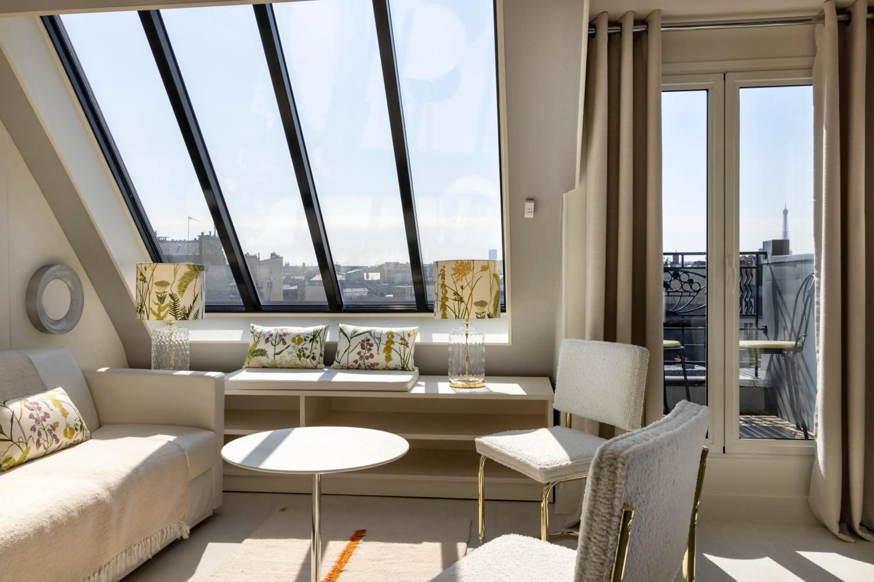 Balcony/Terrace in Hôtel de Banville