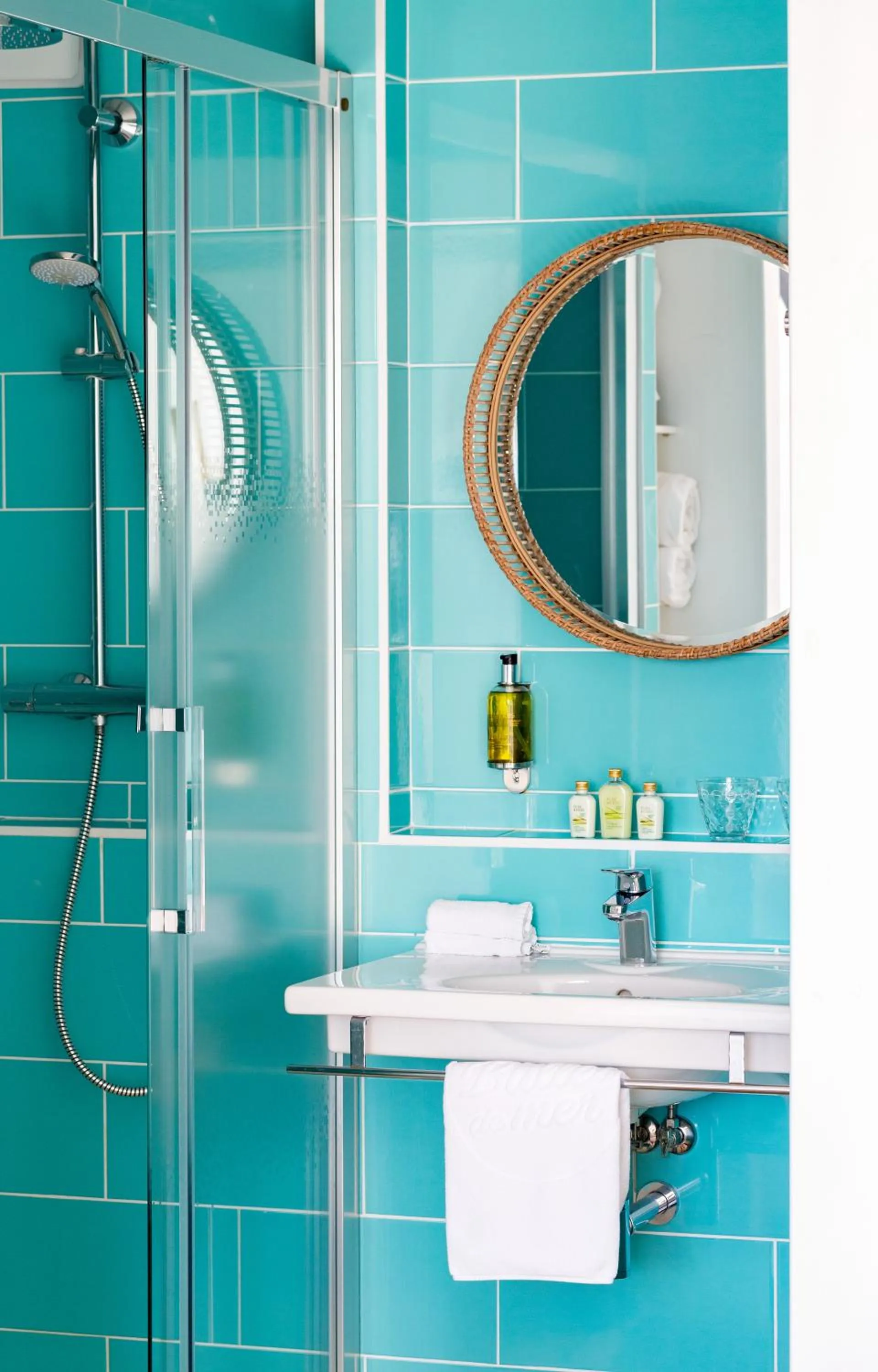 Bathroom in Les Bulles de Mer - Hotel & Spa sur la Plage