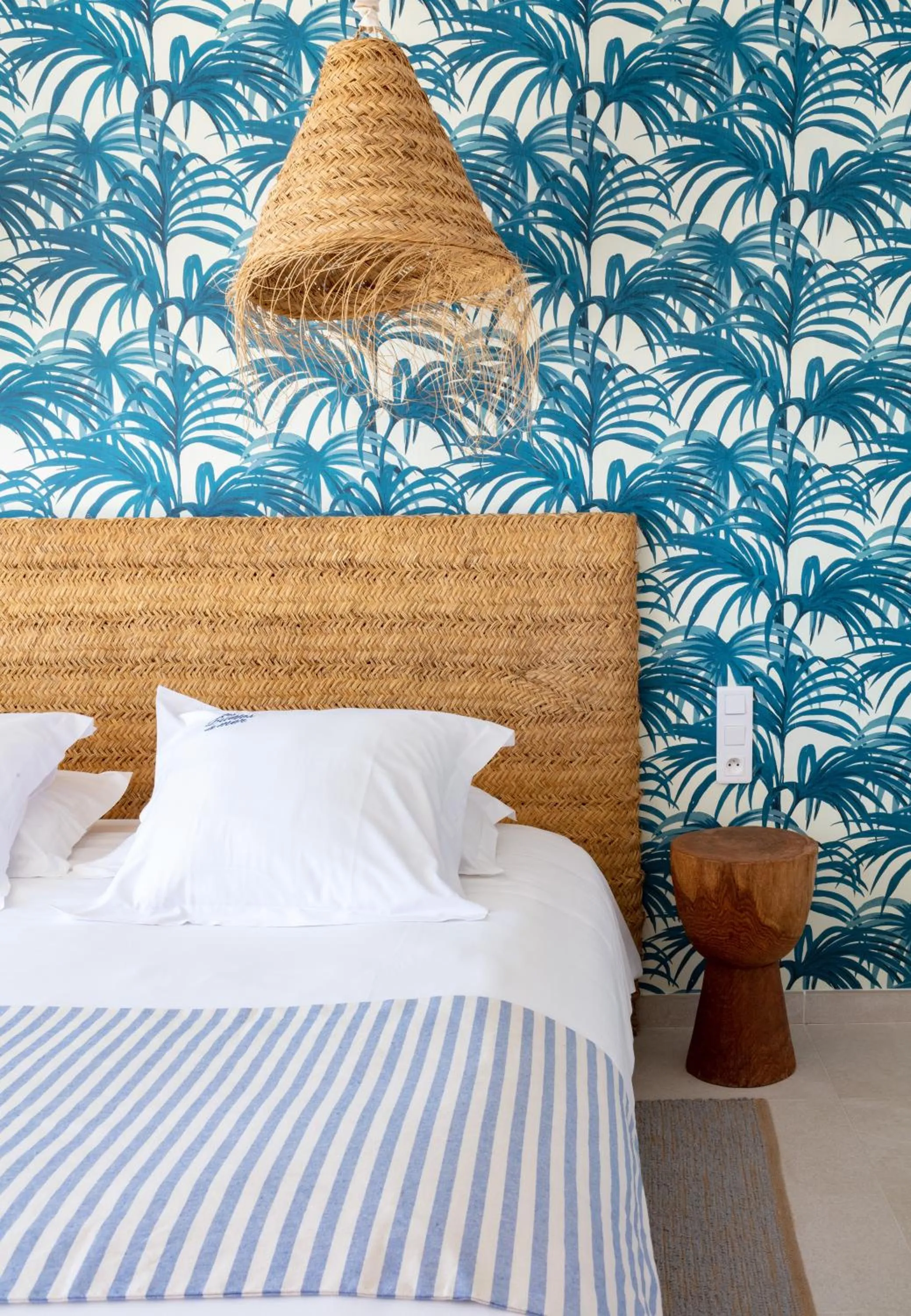 Bedroom, Bed in Les Bulles de Mer - Hotel & Spa sur la Plage