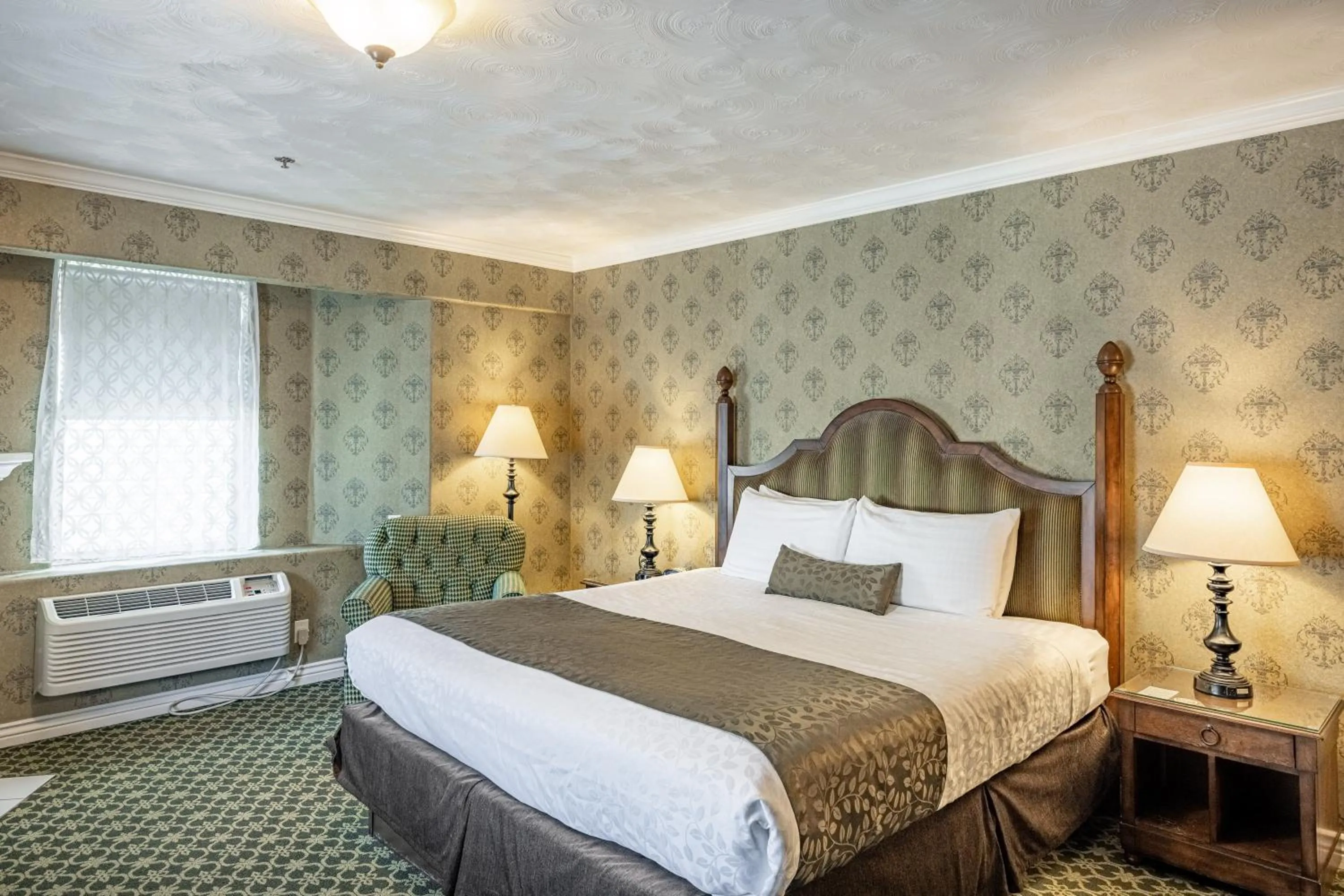 Bed in Canyons Boutique Hotel - A Canyons Collection Property