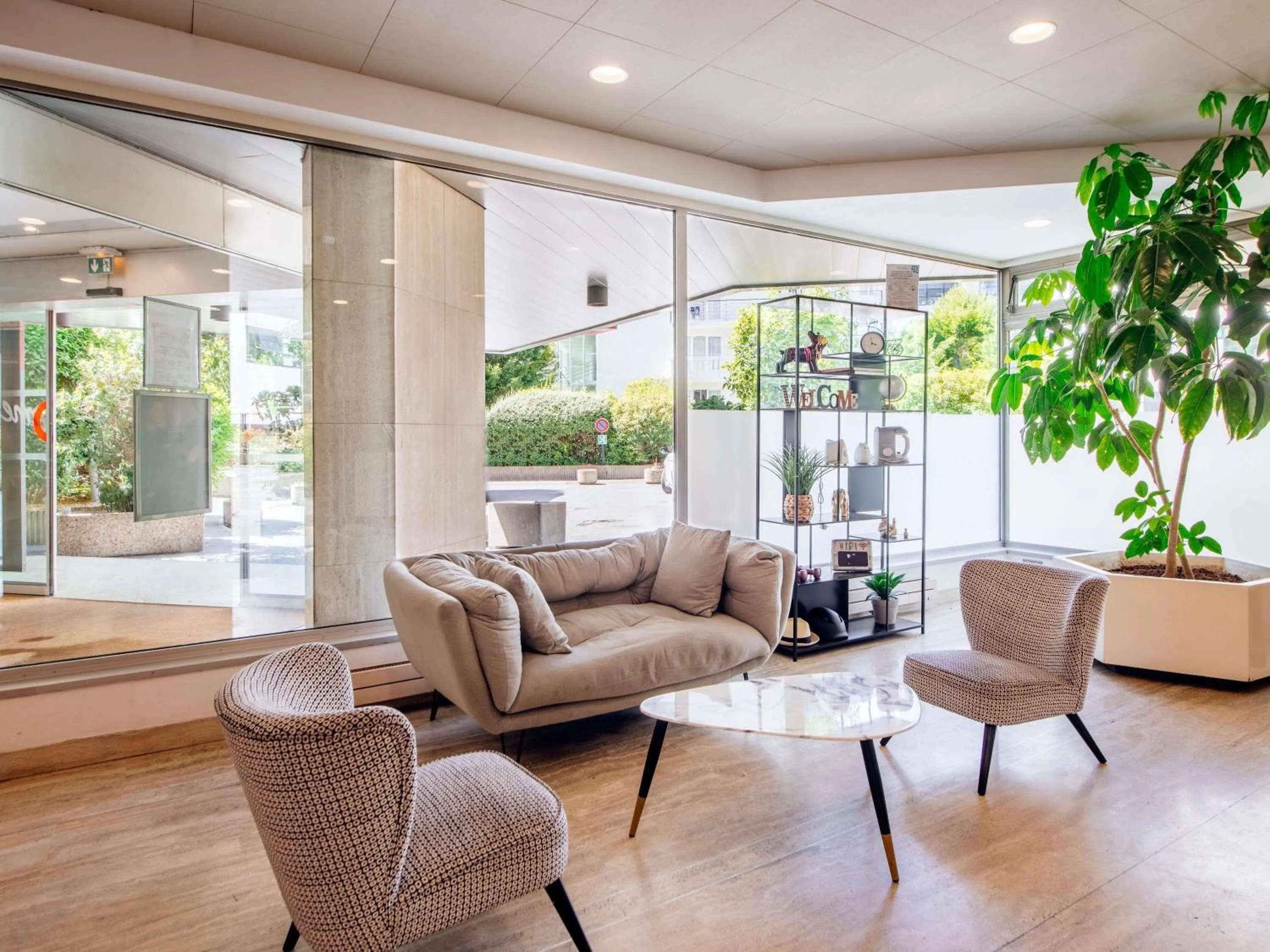 Property building in Aparthotel Adagio Paris XV