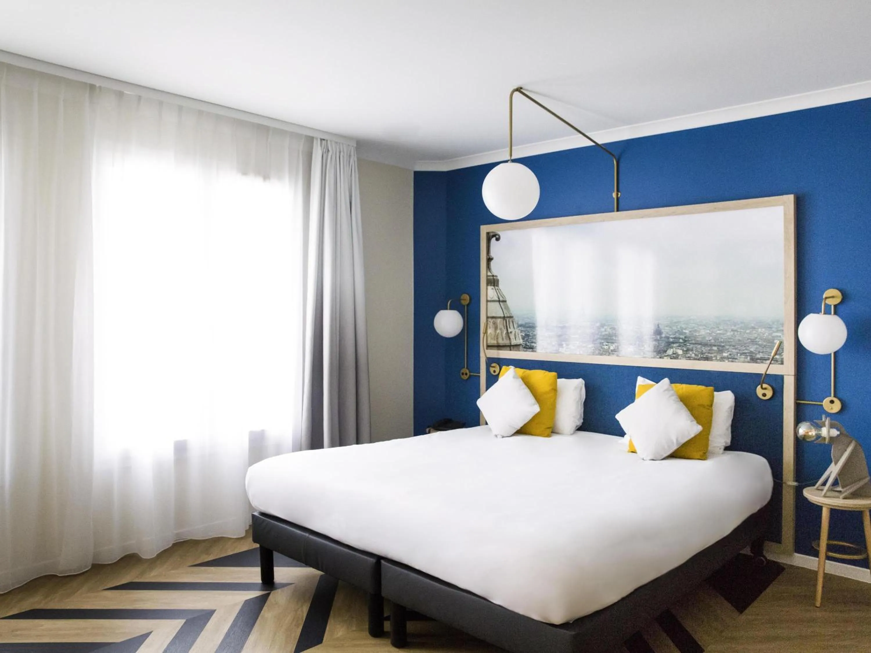 Bedroom, Bed in Aparthotel Adagio Porte de Versailles