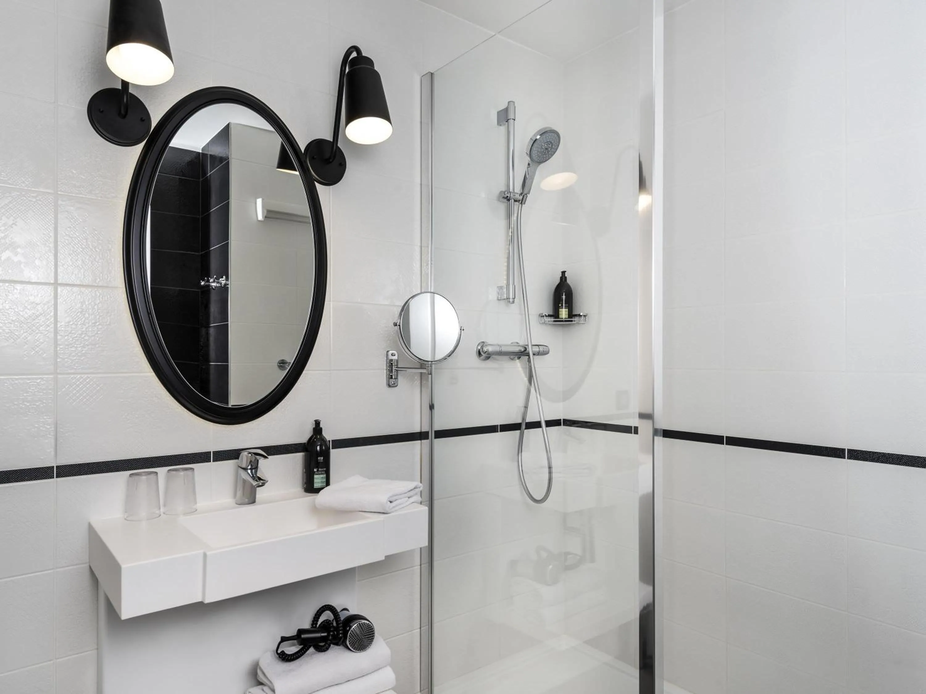 Bedroom in Aparthotel Adagio Paris Montmartre