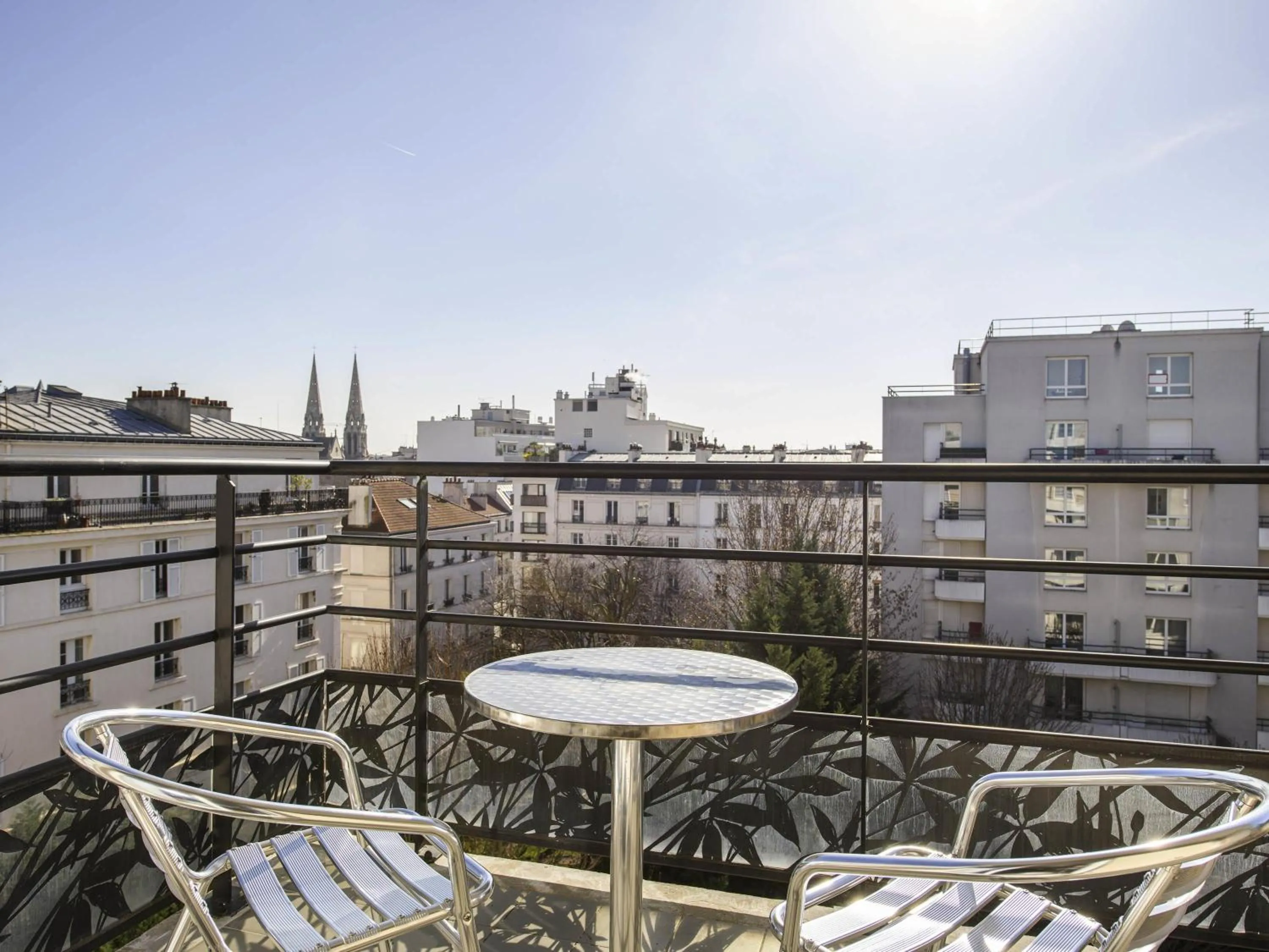 Property building in Aparthotel Adagio Paris Buttes Chaumont