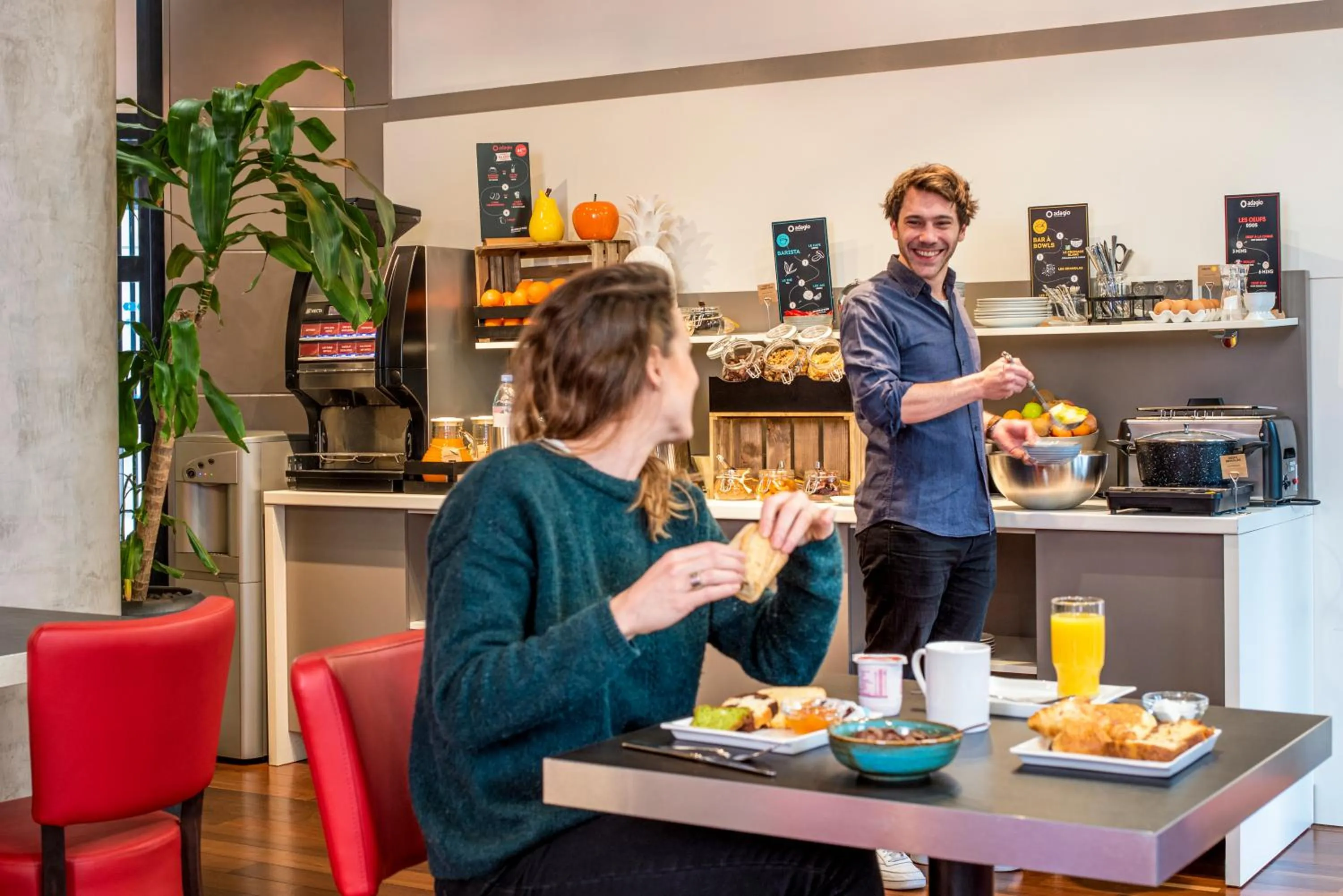 Breakfast in Aparthotel Adagio La Défense Kléber
