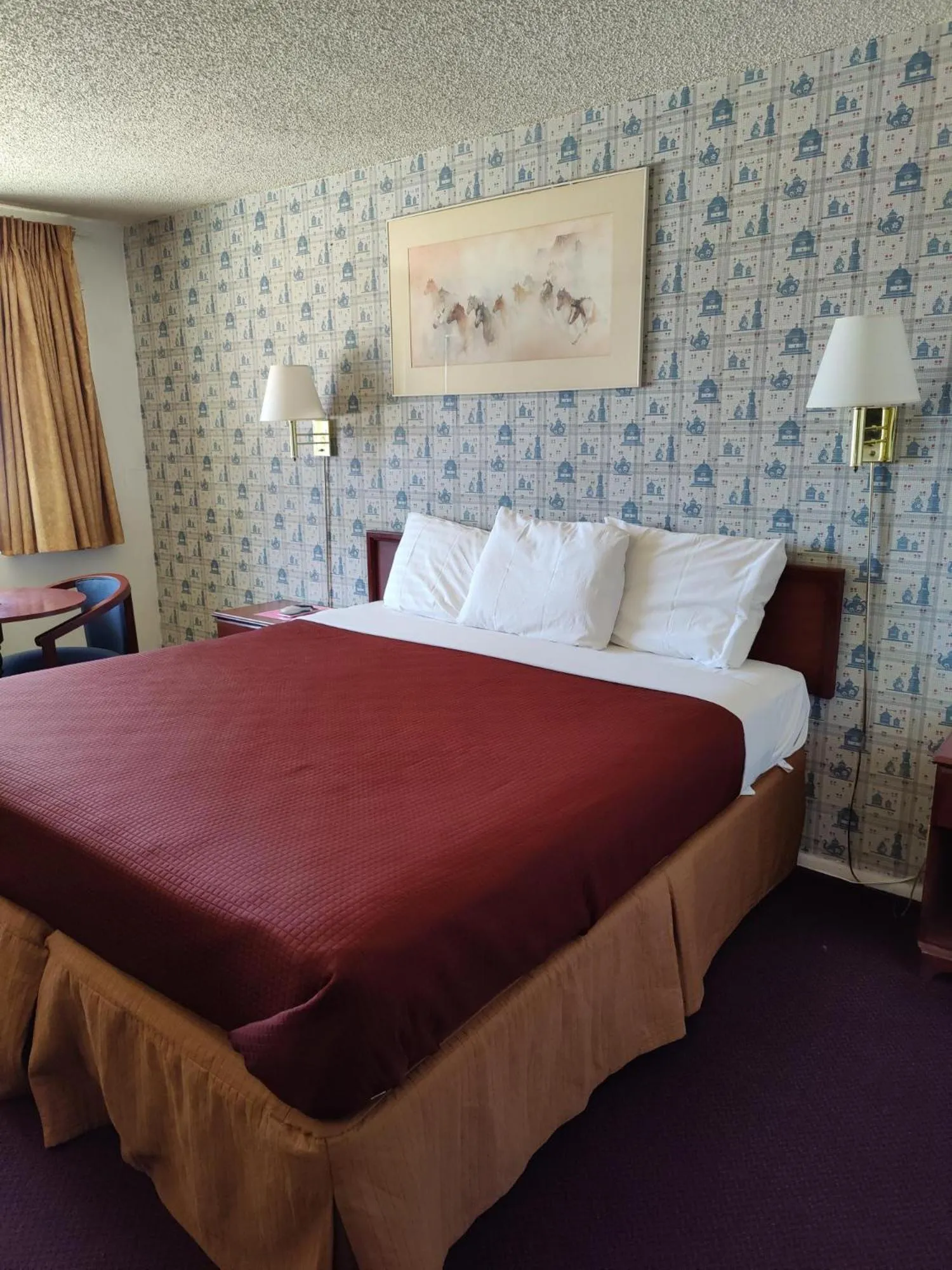 Bed in Motel 8 Willcox