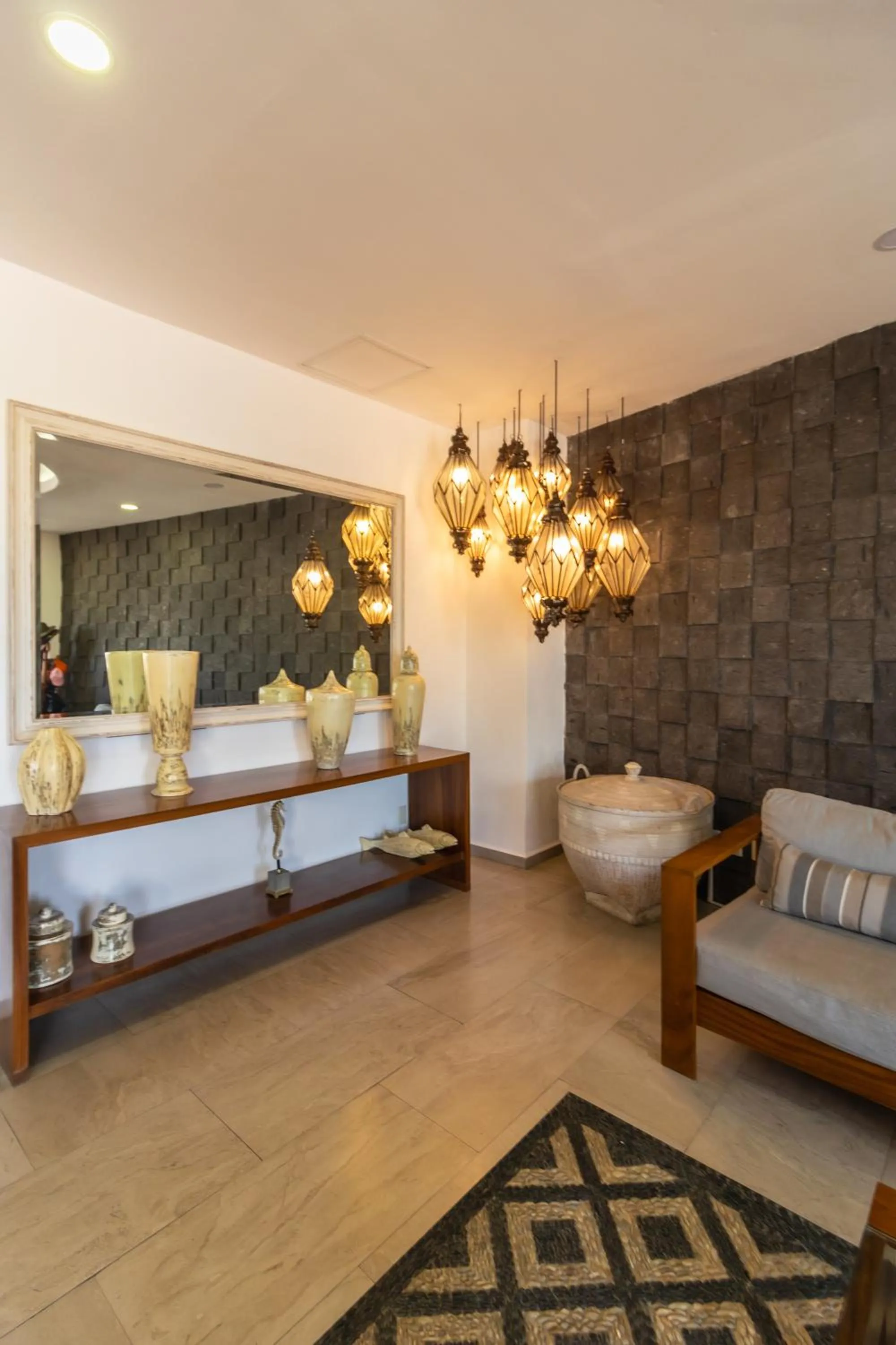 Lobby or reception in The Paramar Beachfront Boutique Hotel With Breakfast Included - Downtown Malecon