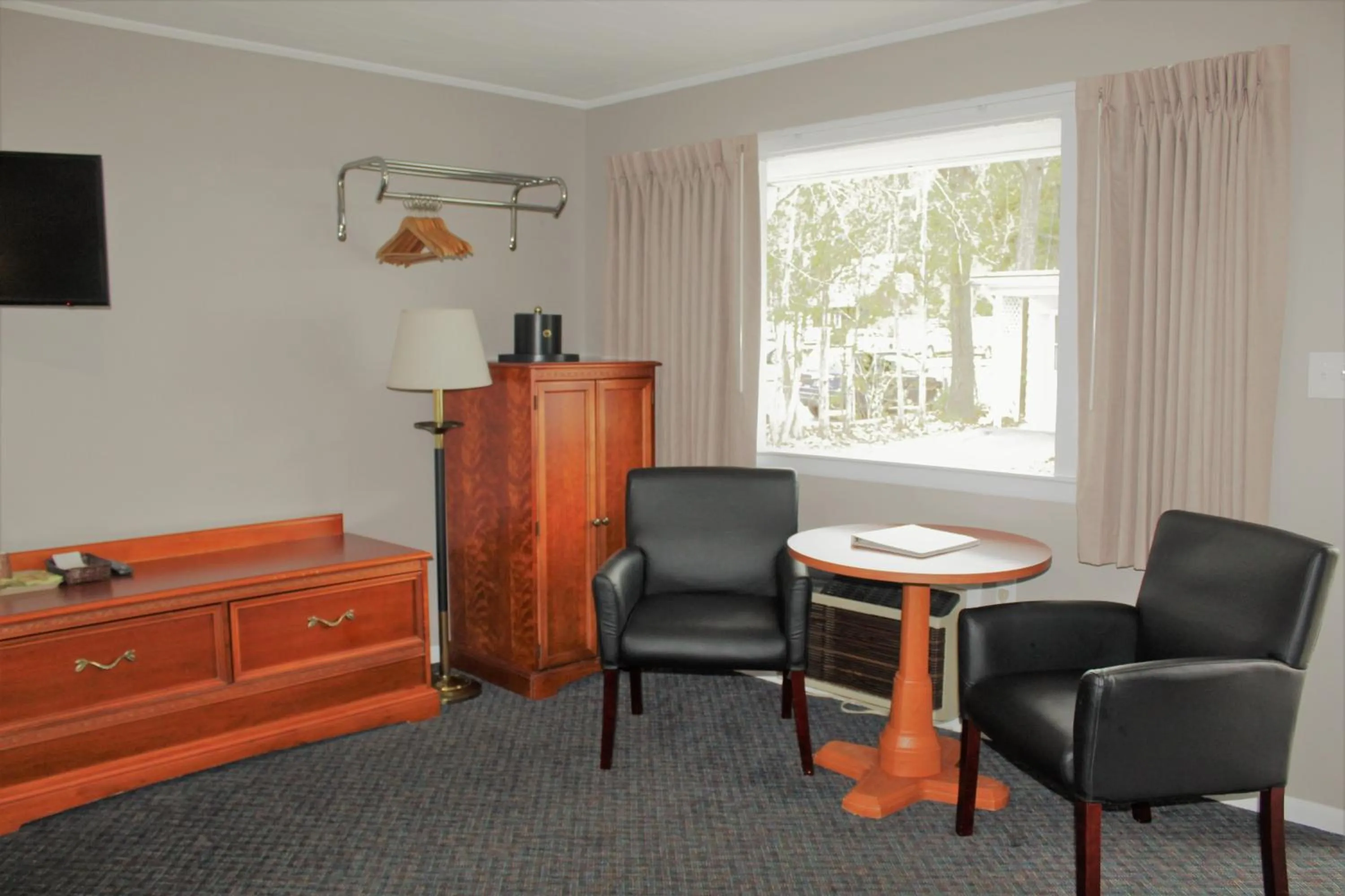 Seating area in Admiral Motel