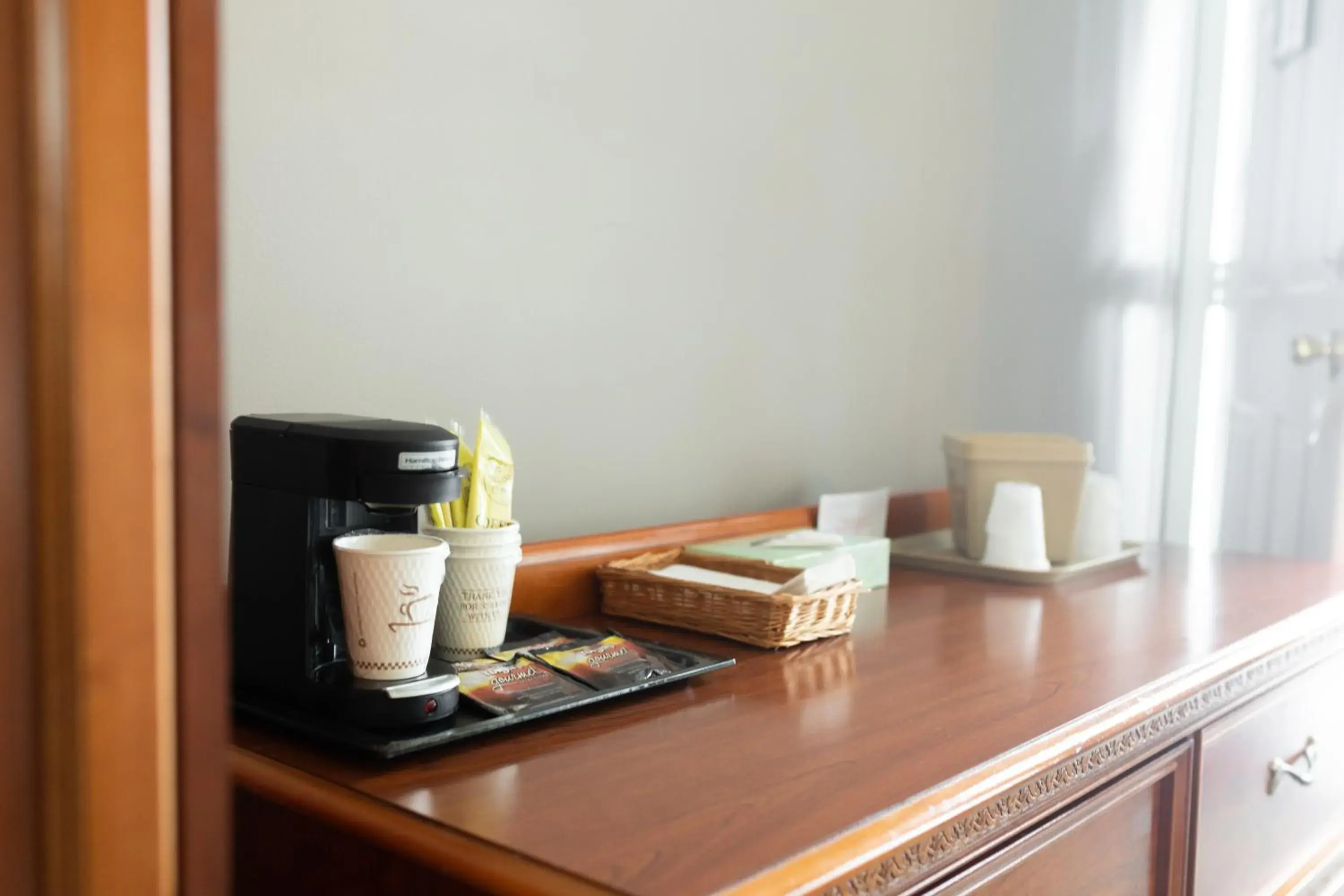 King Room in Admiral Motel King Room in Admiral Motel