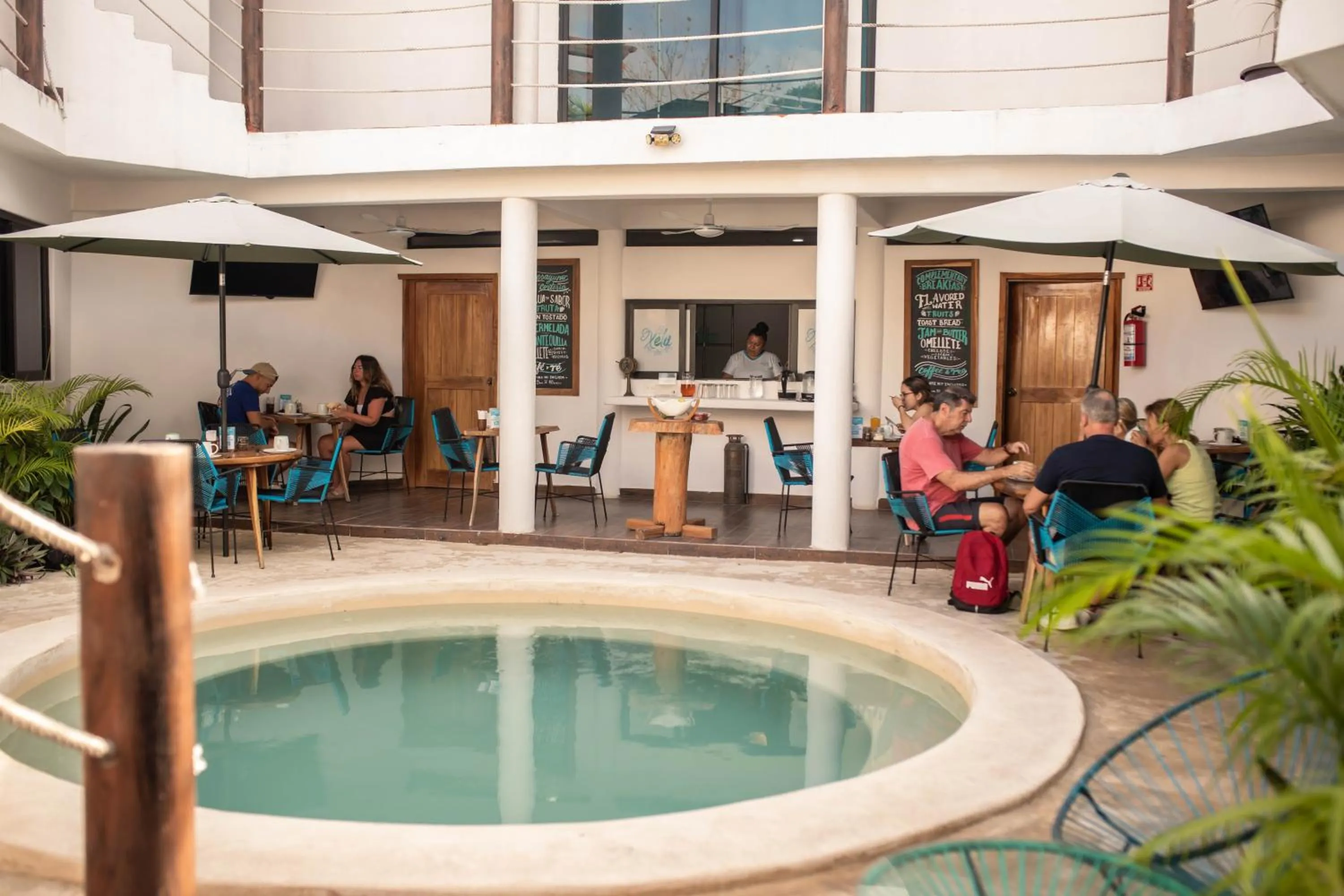 Restaurant/places to eat in Ade Hotel Bacalar