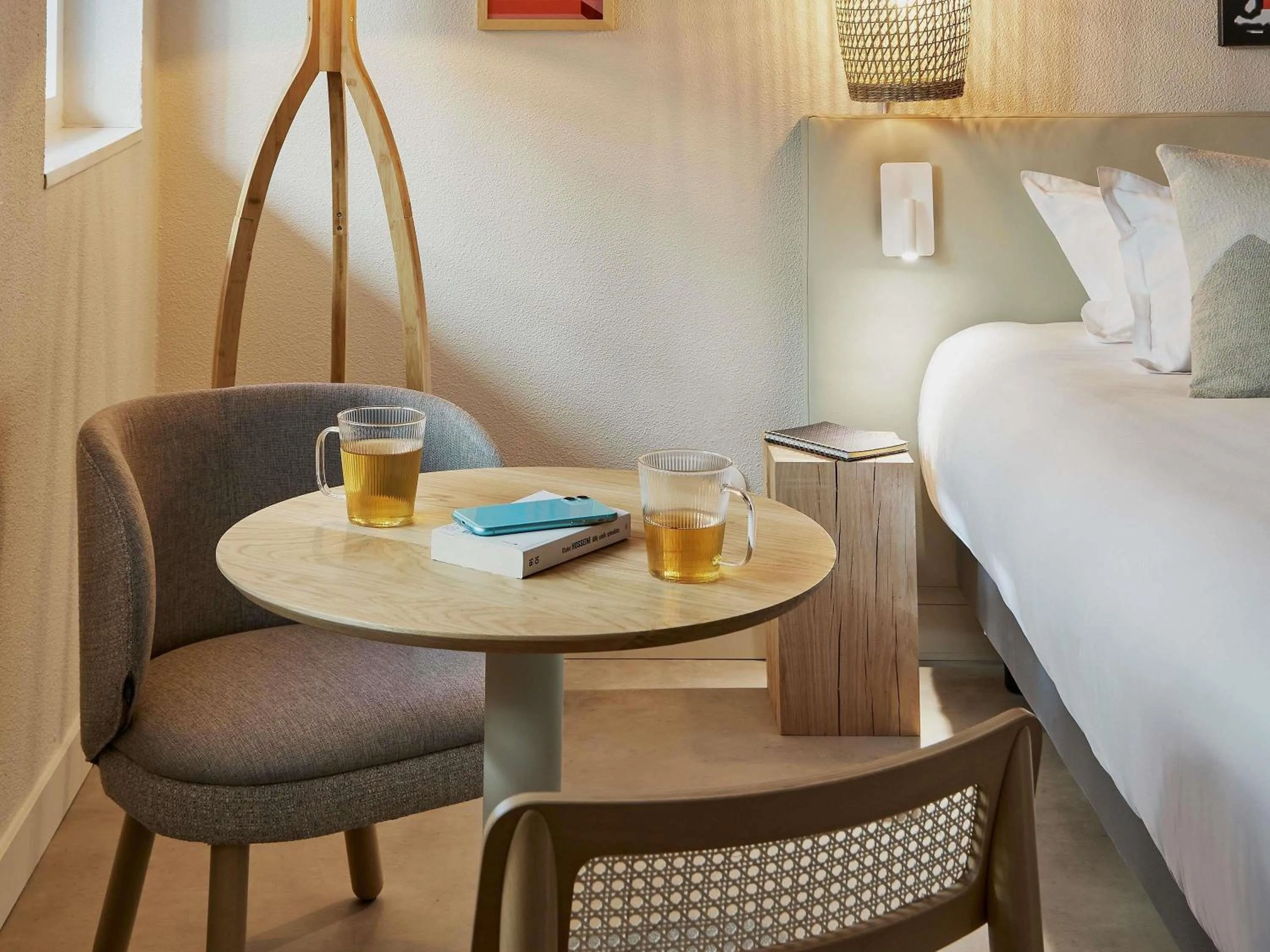 Bedroom, Bed in Mercure Saint Raphael Centre Plage