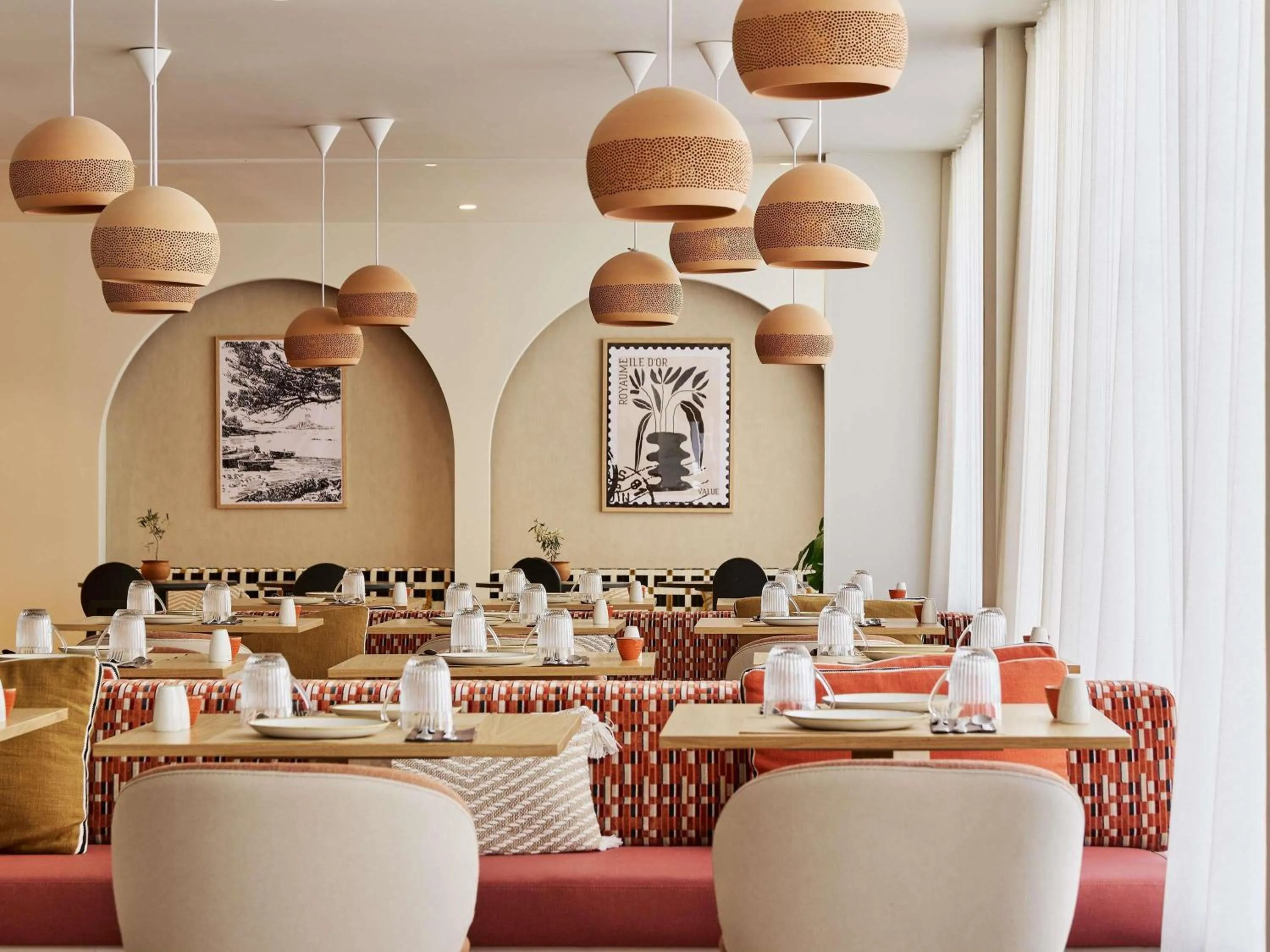 Breakfast in Mercure Saint Raphael Centre Plage