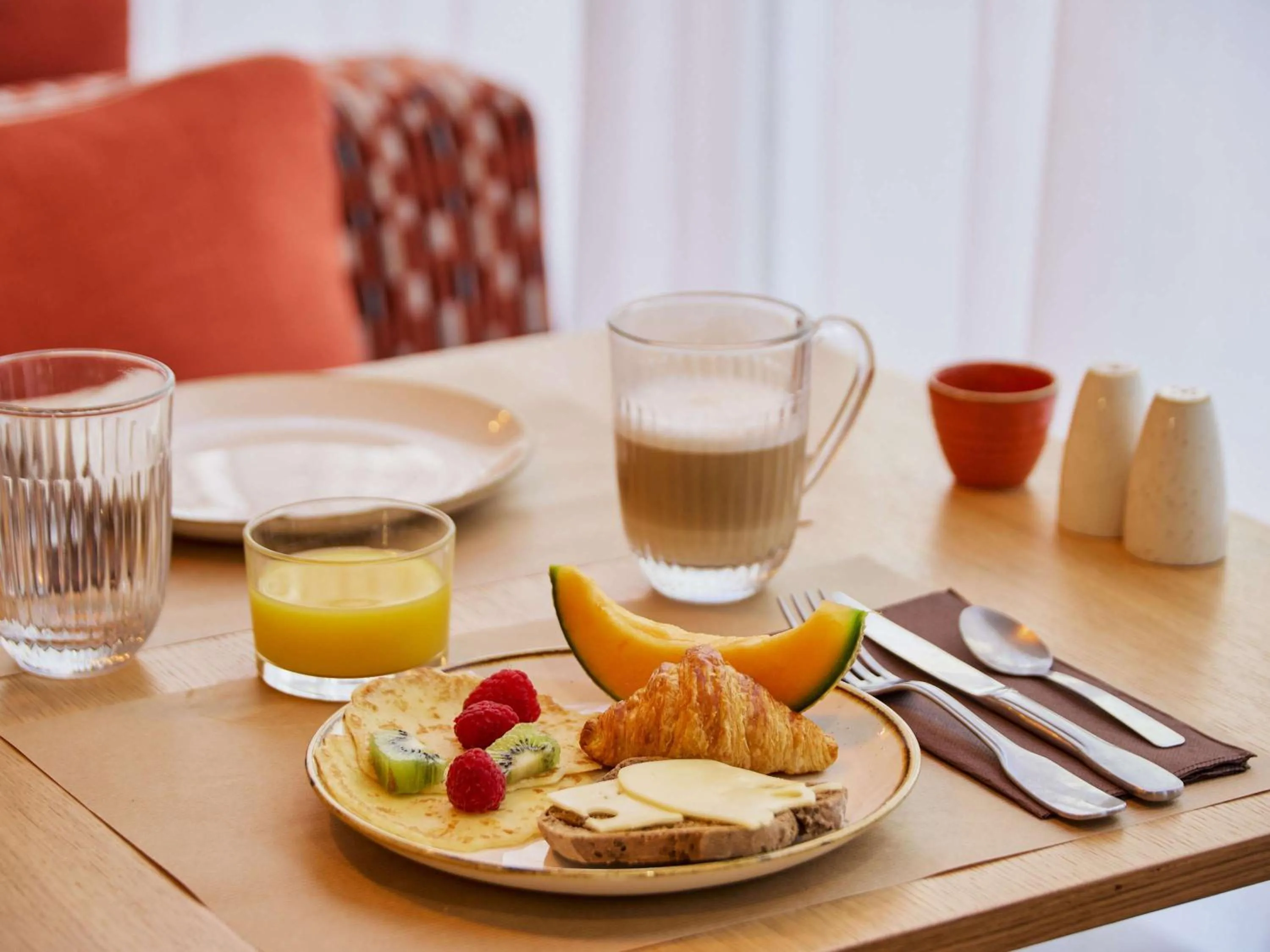 Breakfast in Hotel Continental Saint Raphael