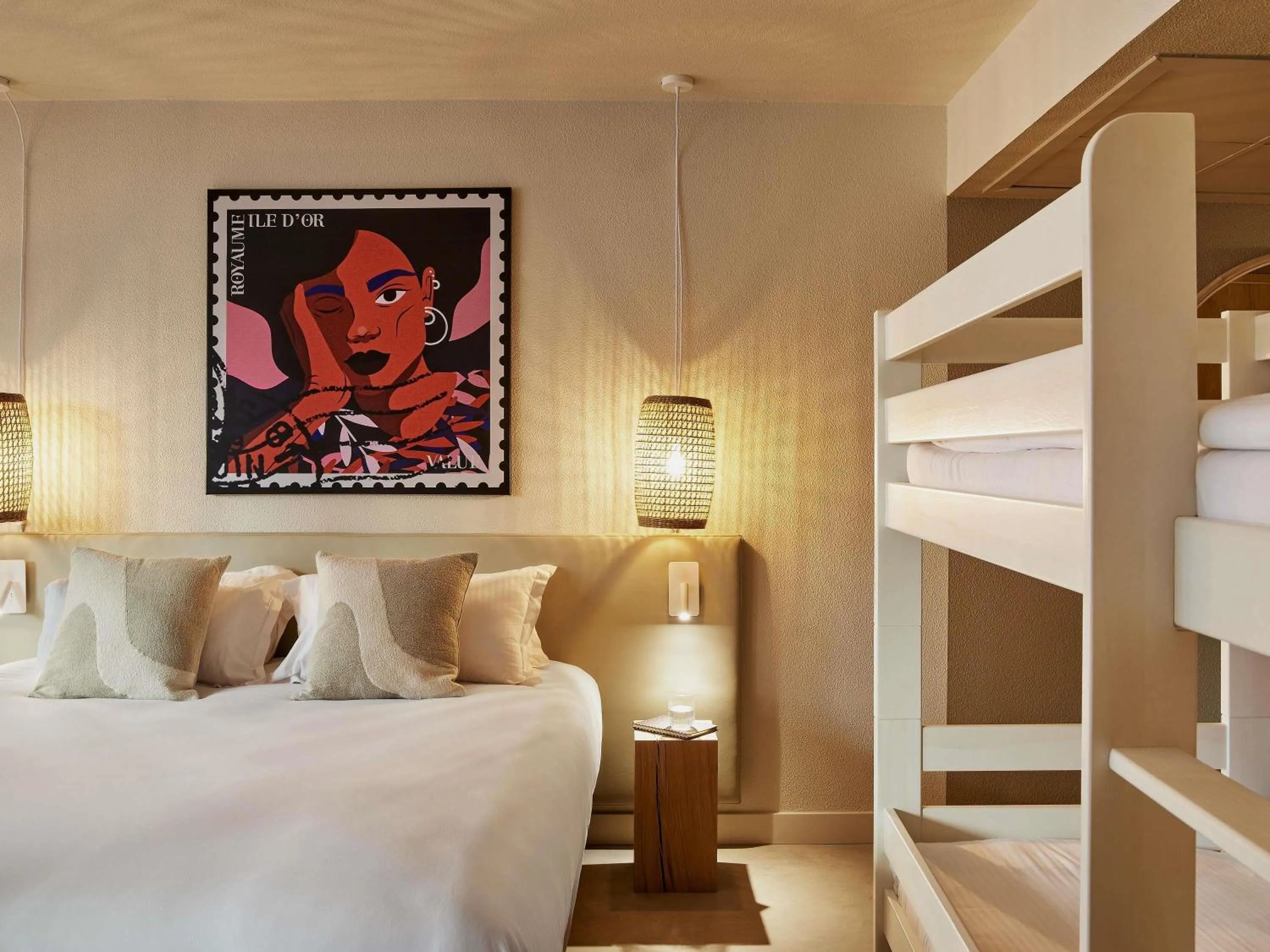 Bedroom, Bed in Mercure Saint Raphael Centre Plage