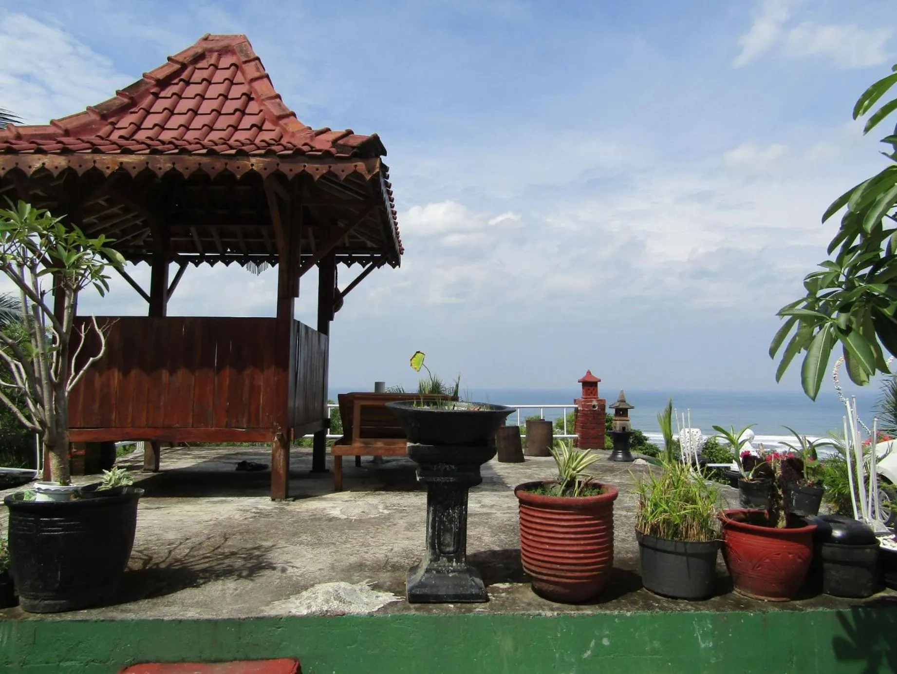 Losmen Kinasih Puncak & Gazebo Pandang