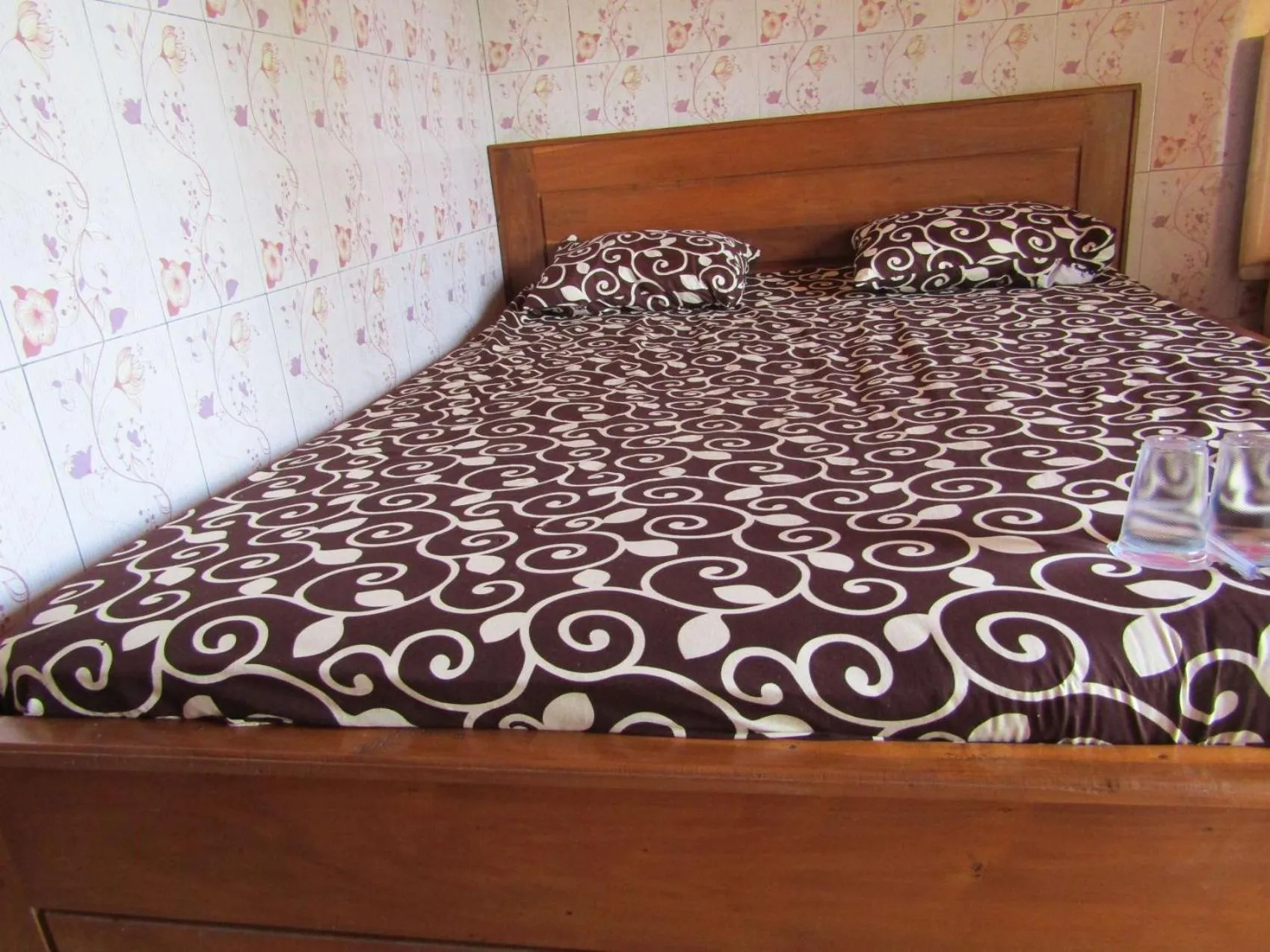 Losmen Kinasih Puncak & Gazebo Pandang