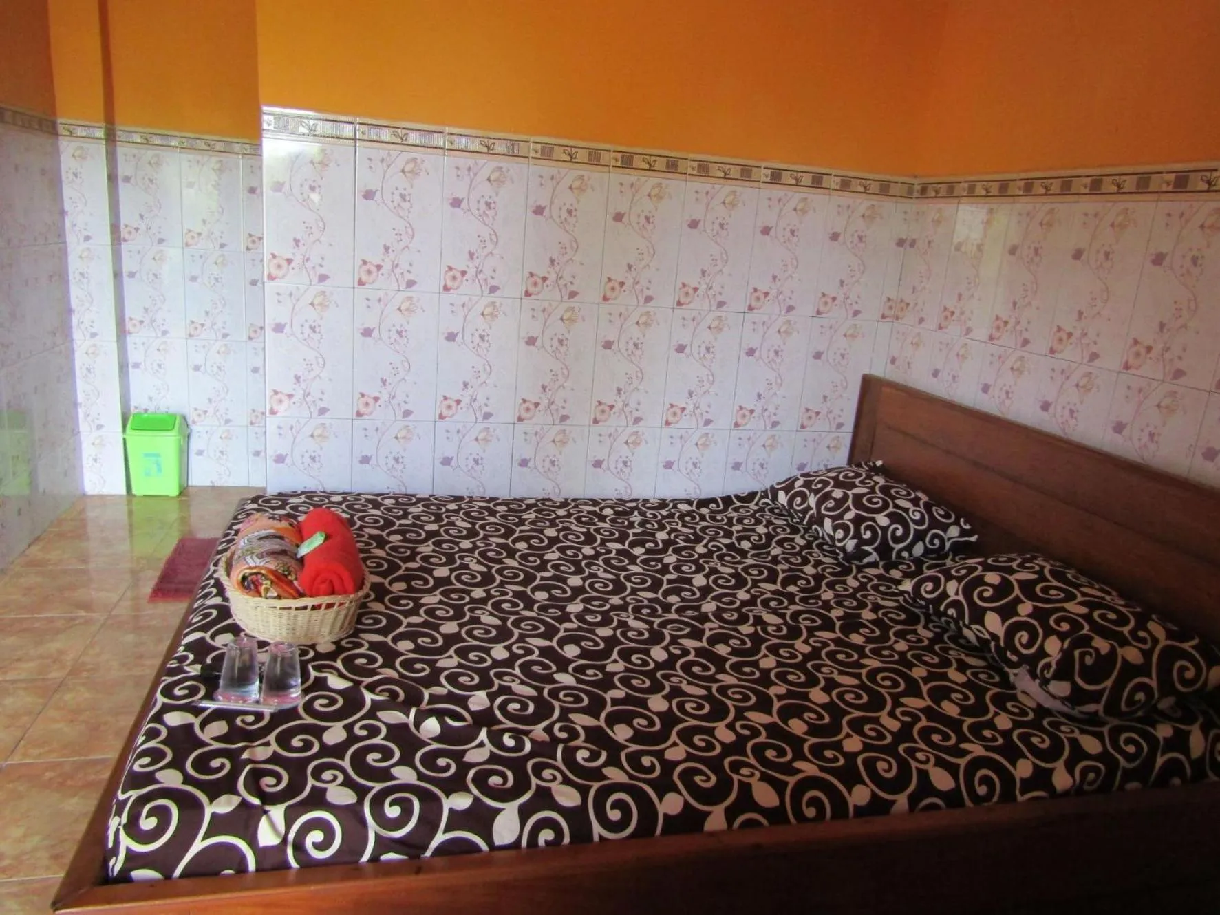 Losmen Kinasih Puncak & Gazebo Pandang