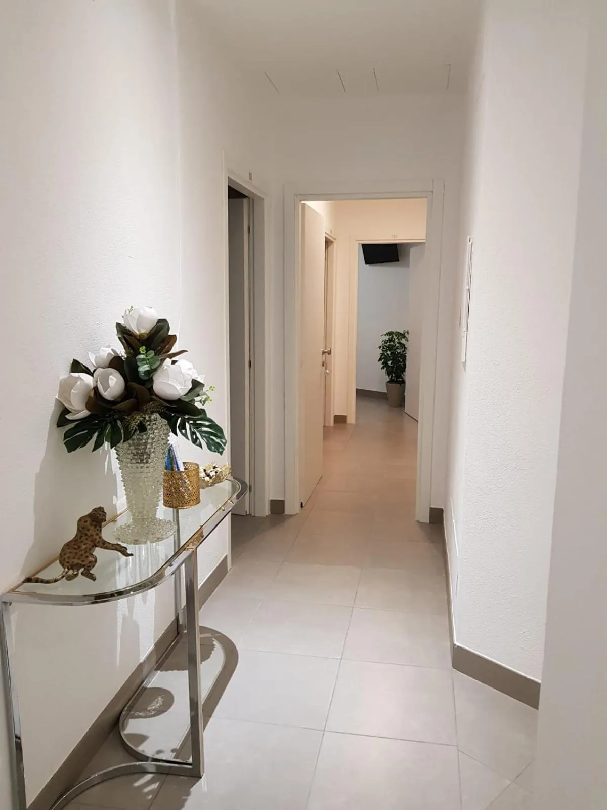 Decorative detail in HOTEL LORENA