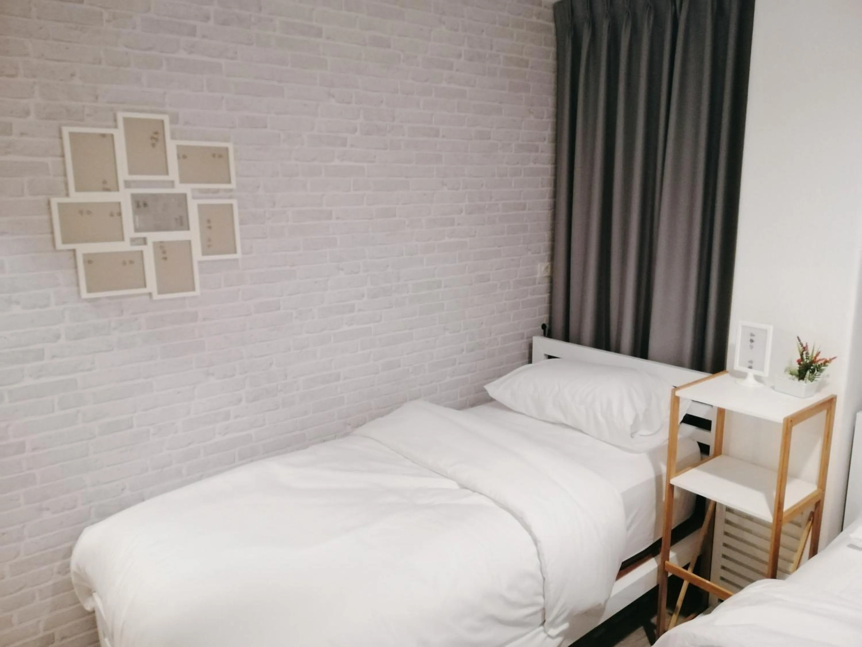 Bed in White House Hostel