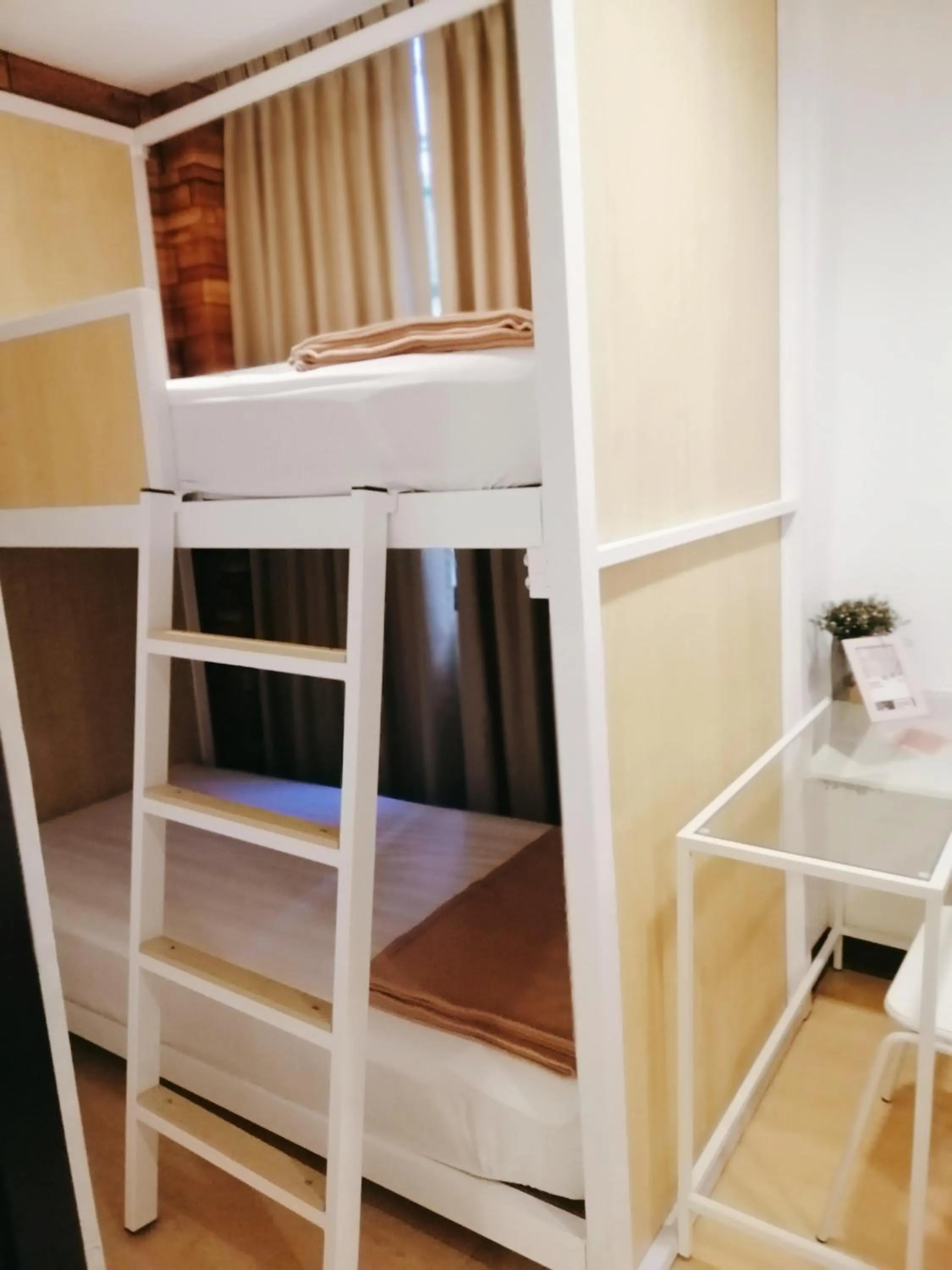 Bed in White House Hostel