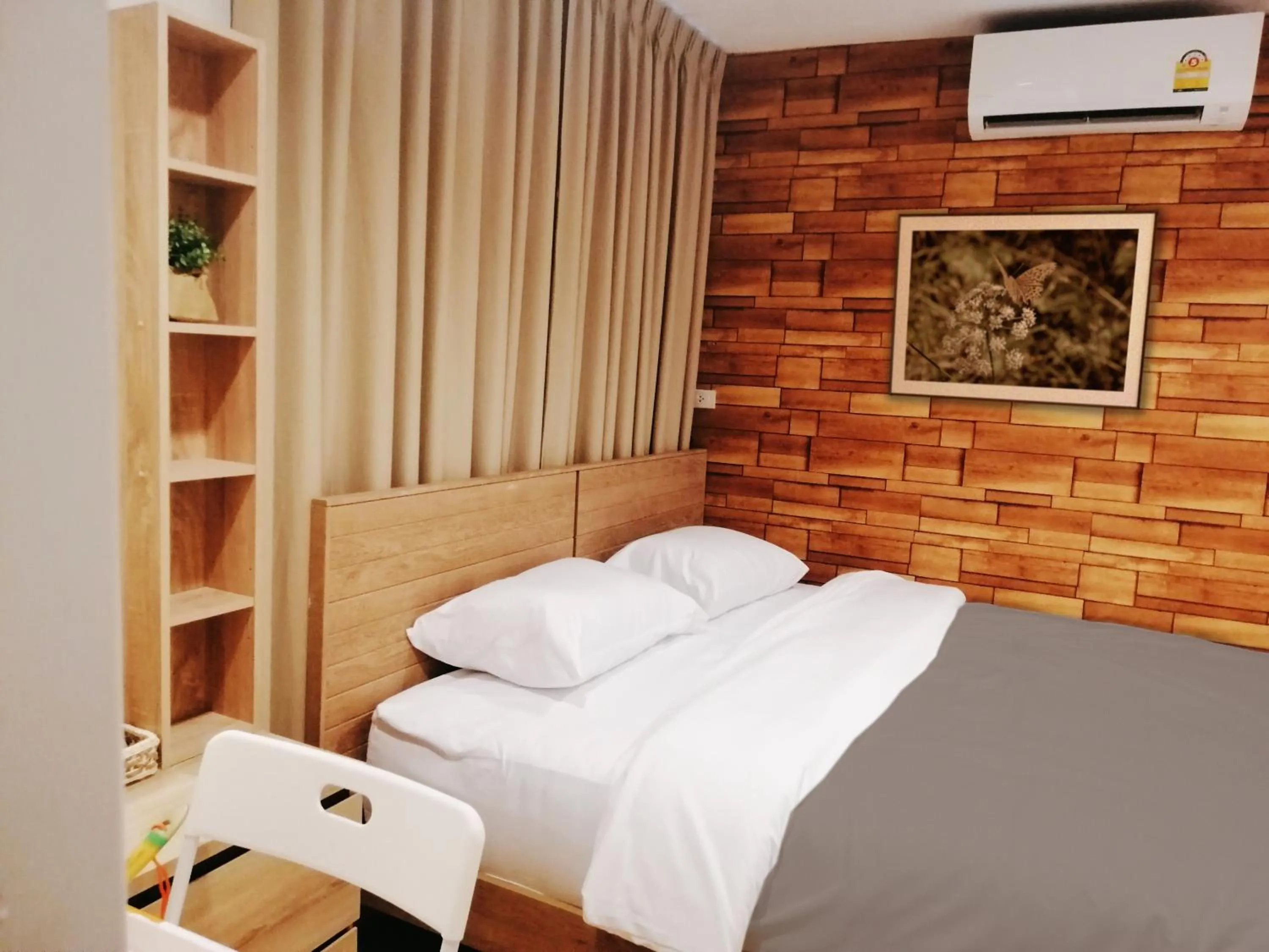 Bed in White House Hostel