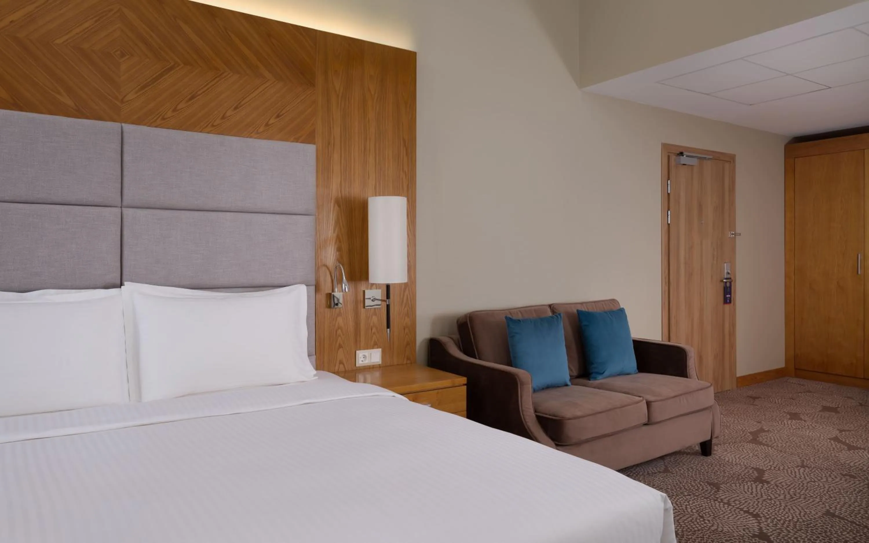 Bedroom, Bed in DoubleTree by Hilton Almaty