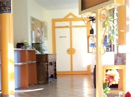 Lobby or reception in Centre de Vacances CPCV Normandie à 50 metres de la plage de Houlgate