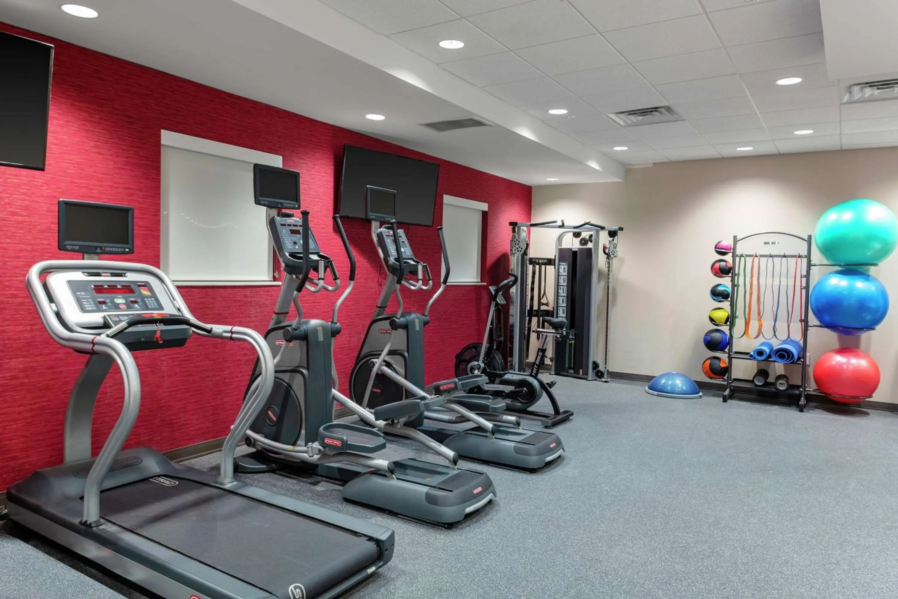 Fitness centre/facilities in Home2 Suites By Hilton North Charleston University Blvd