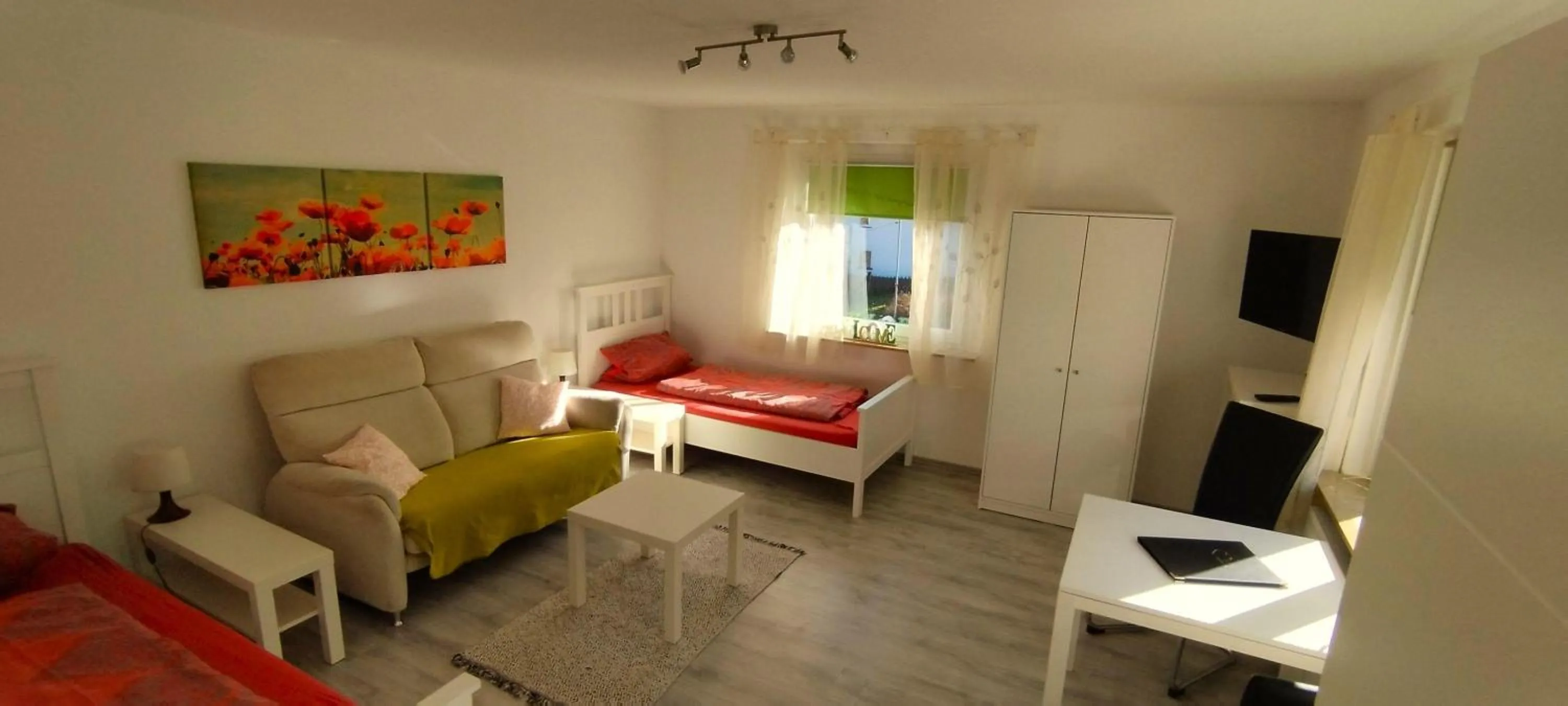 Bed in Unterkunft4You-Ferienhaus-Zum-Burgfried