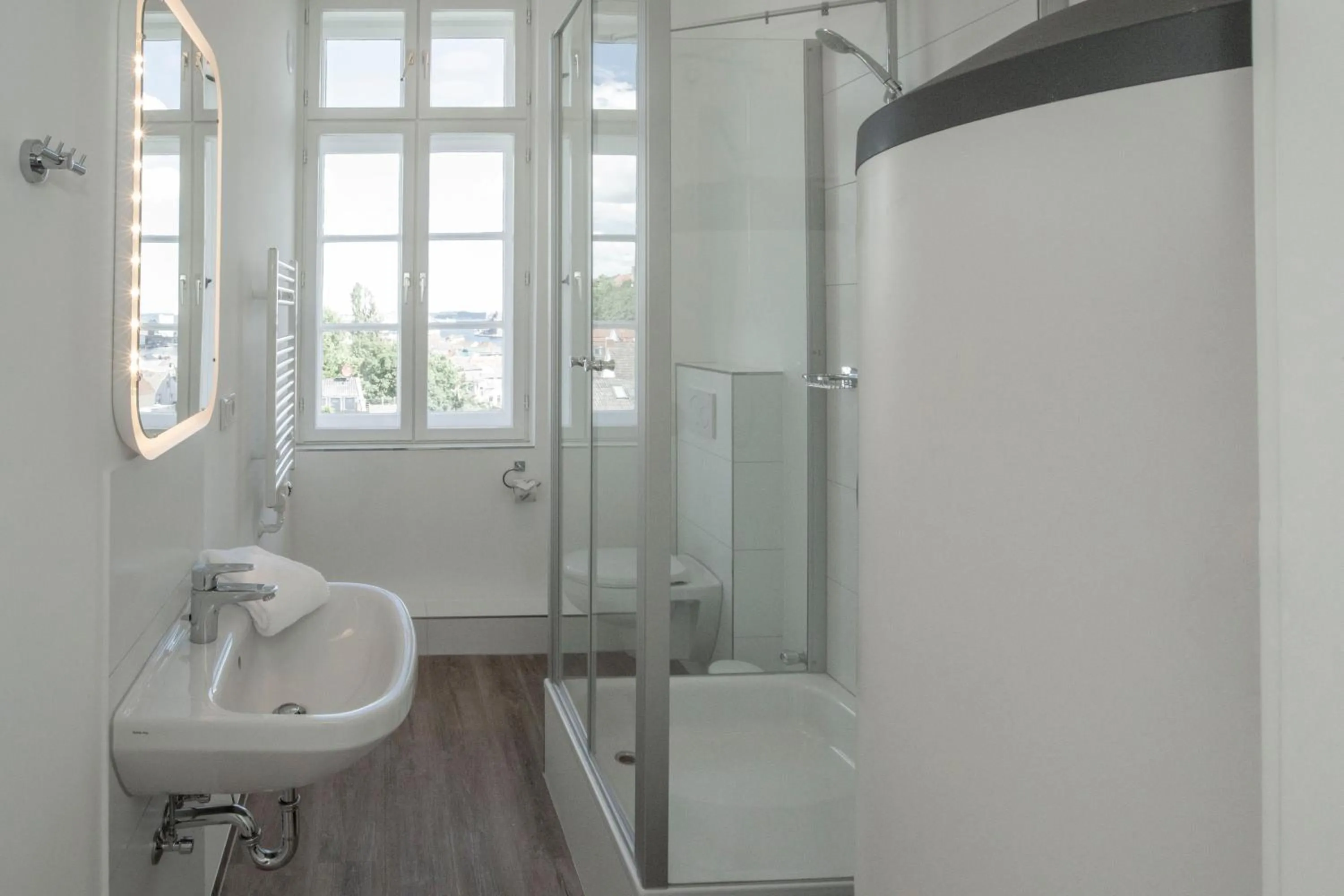 Shower in Boardinghouse Flensburg - by Zimmer FREI! Holidays
