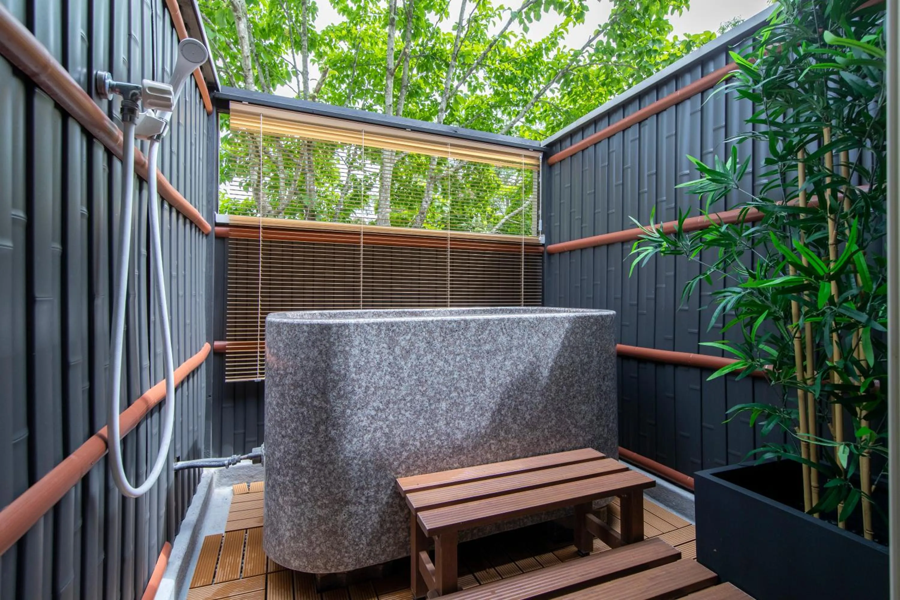 Balcony/Terrace in Fujiyama Inn Conifer