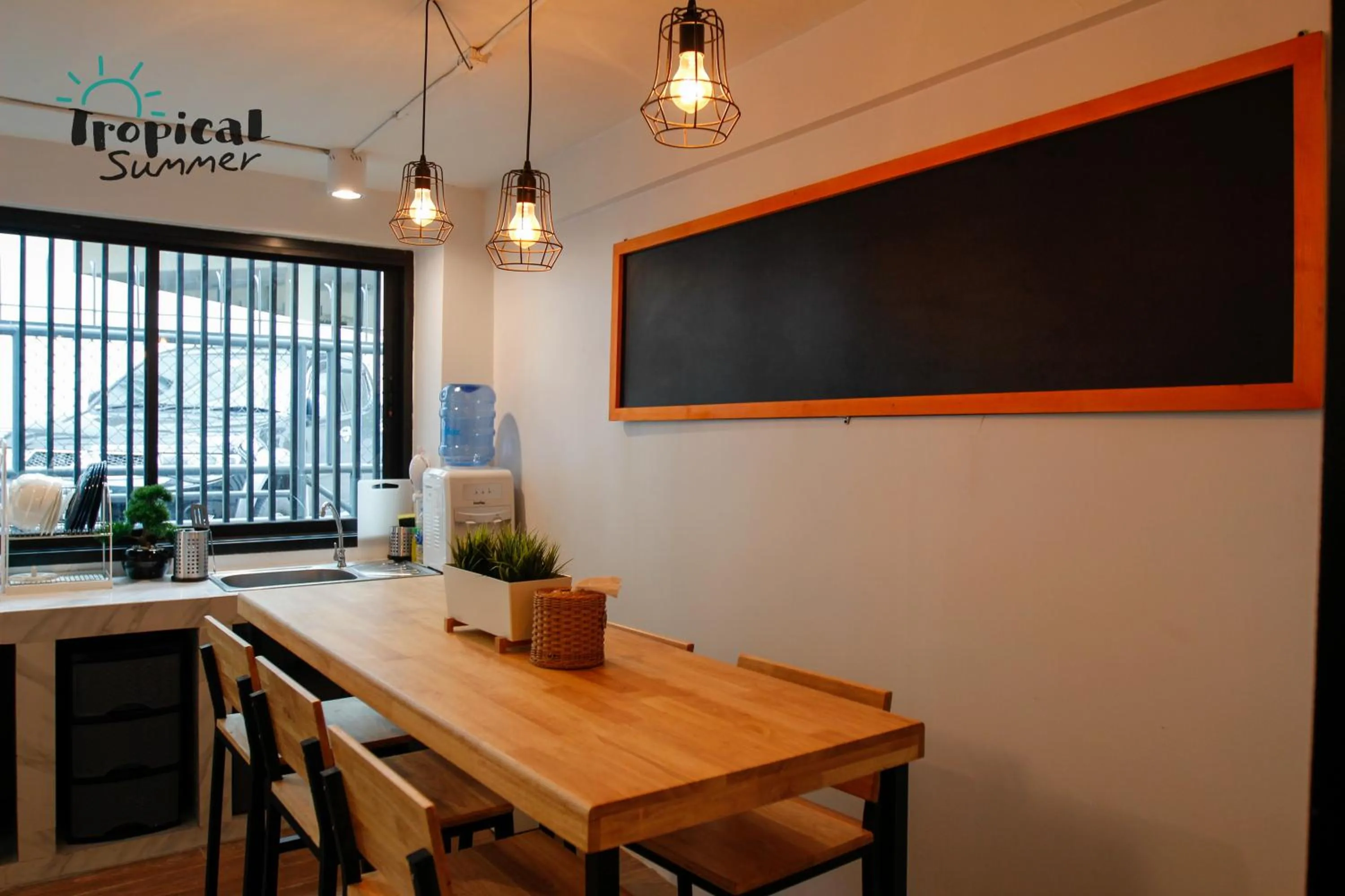 Communal kitchen in Tropical Summer Hostel