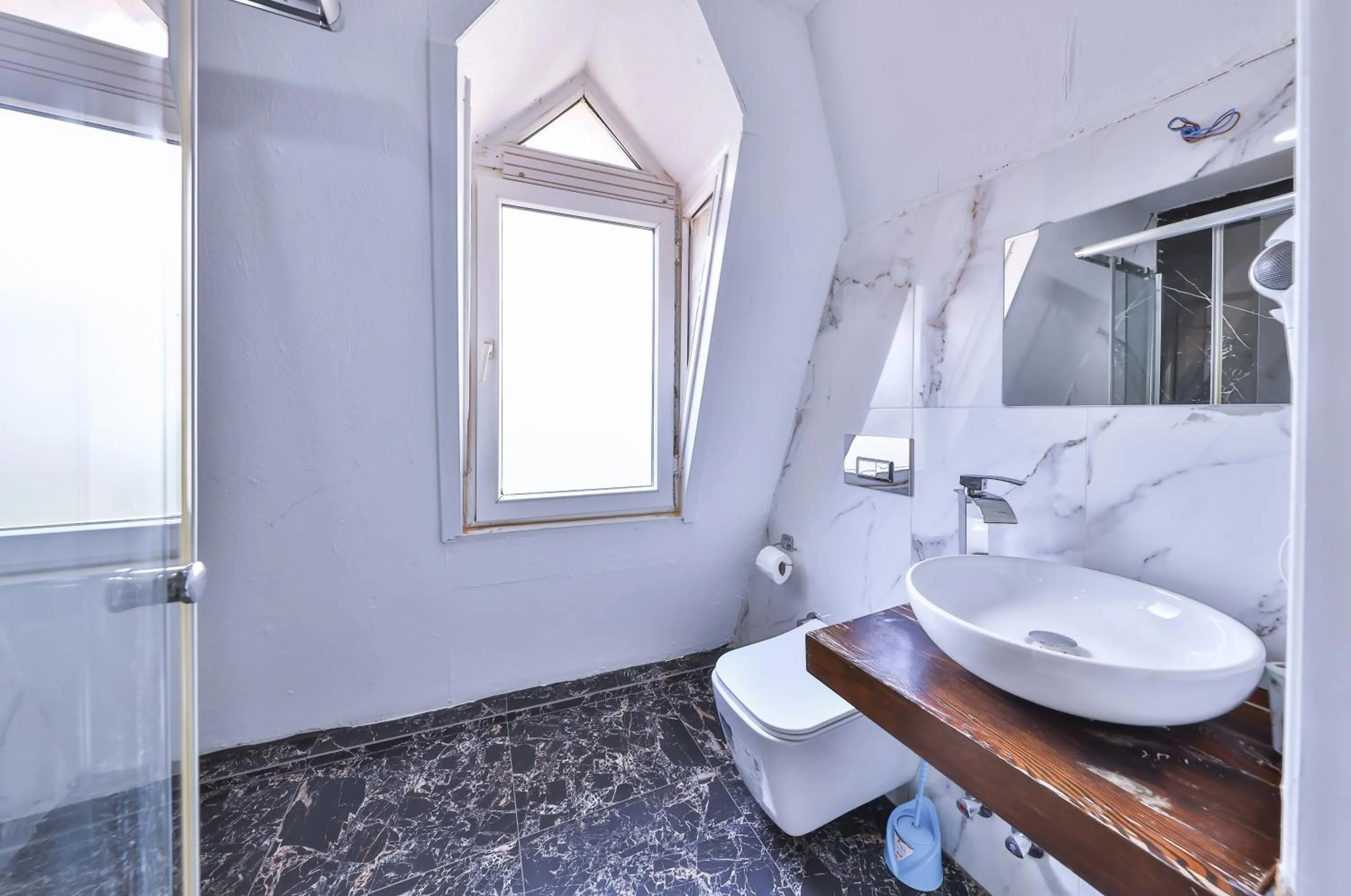 Bathroom, Bed in 3 House Apart