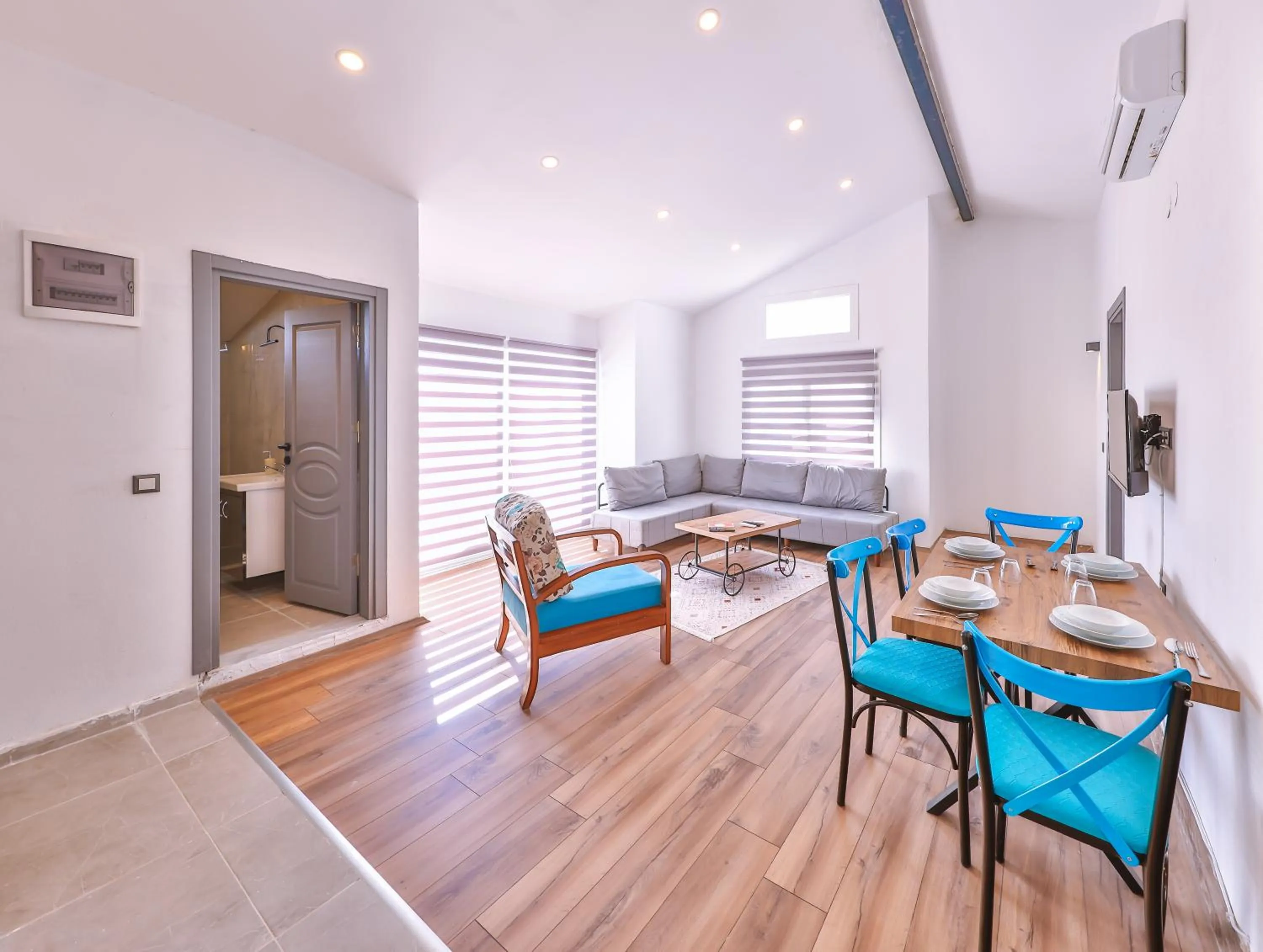 Living room in 3 House Apart